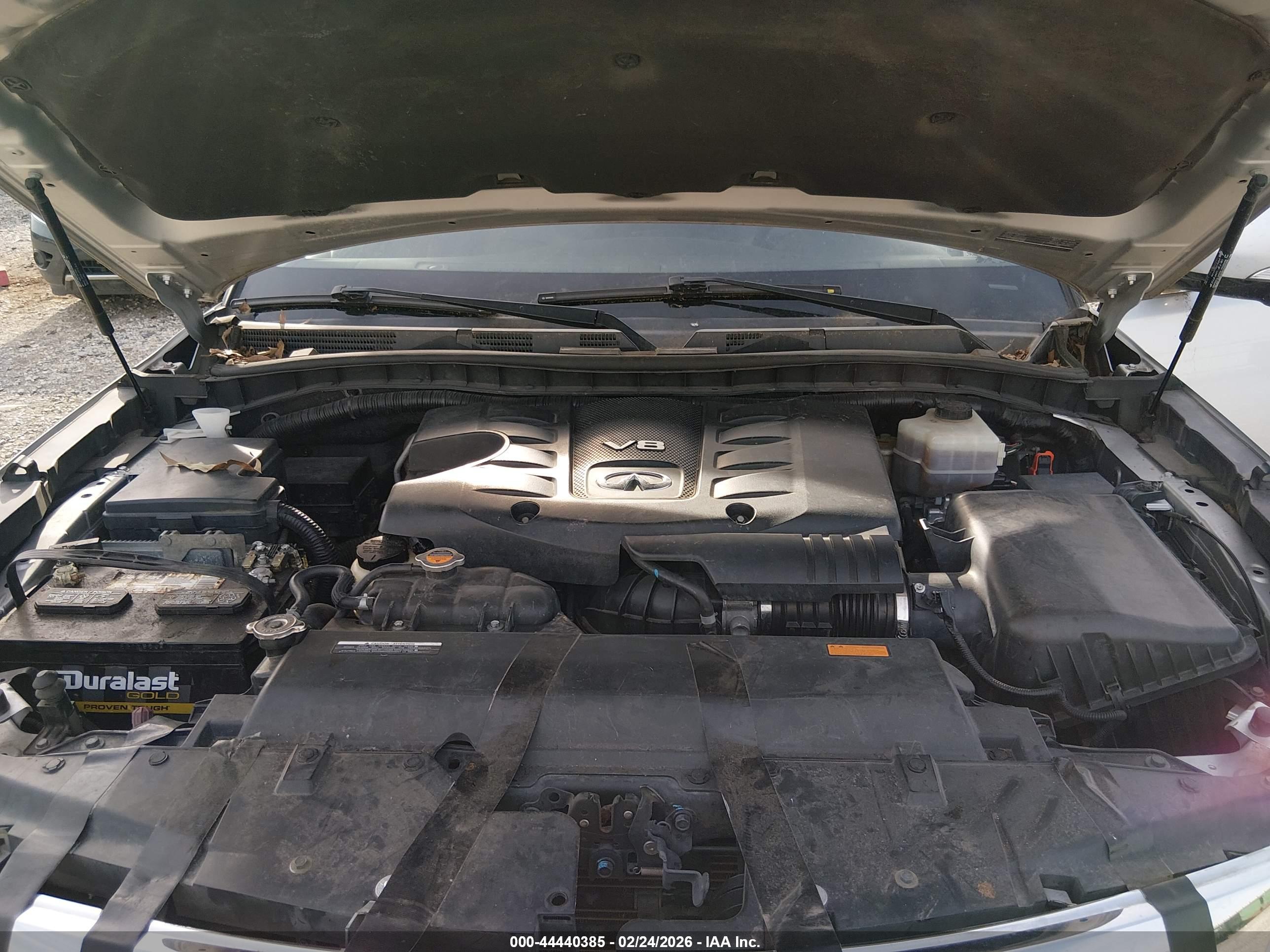 INFINITI QX56 image 10