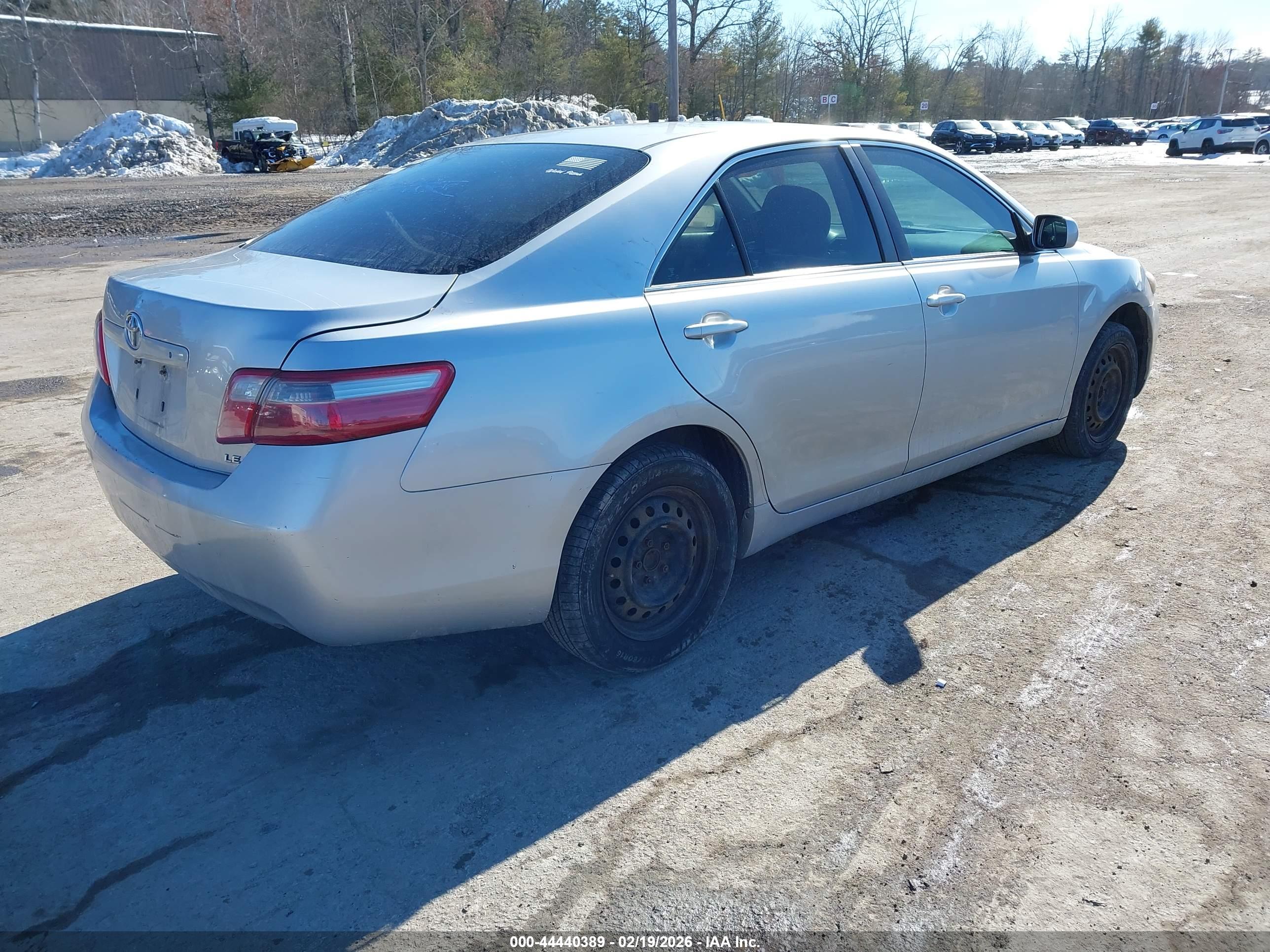 TOYOTA CAMRY image 4