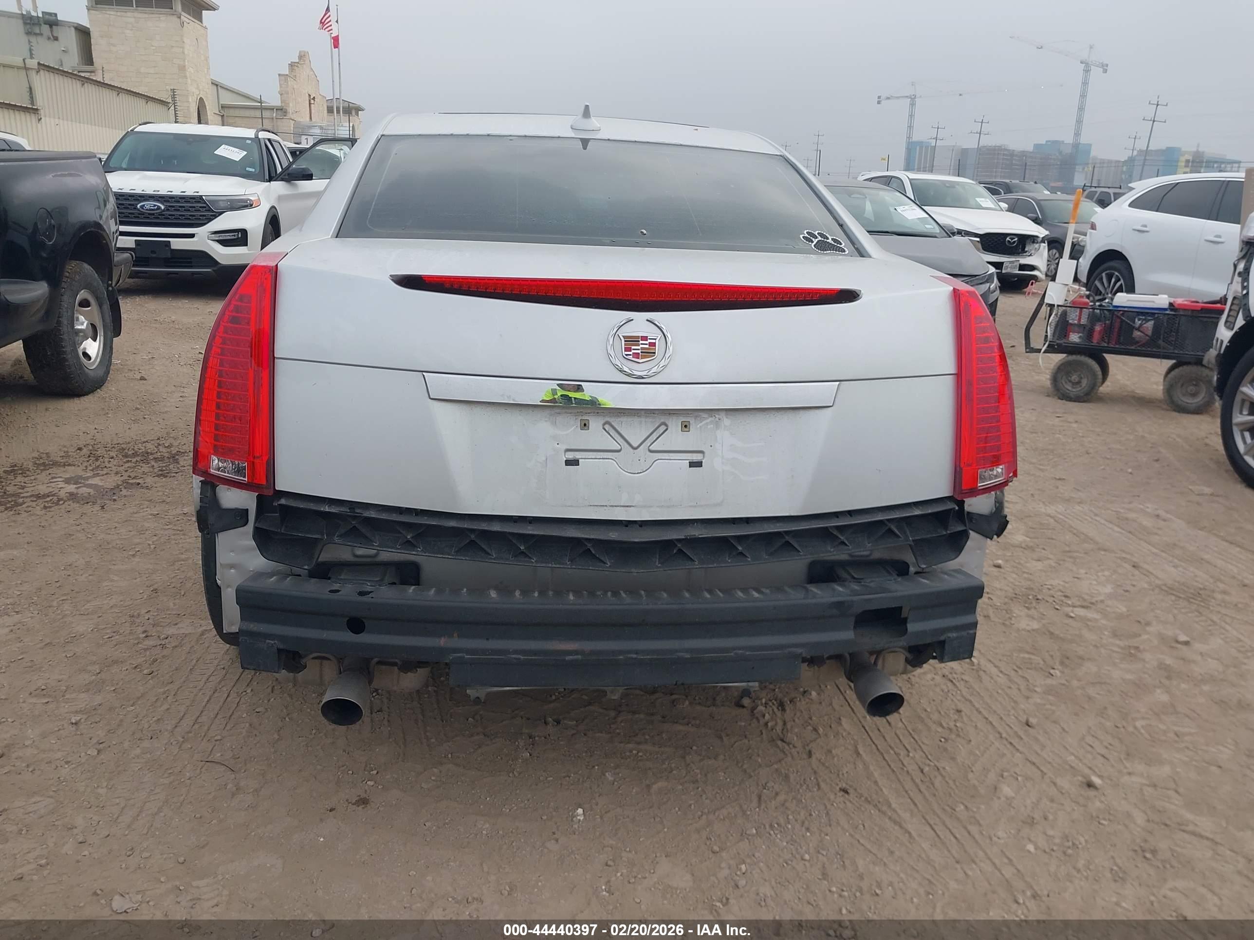 CADILLAC CTS image 6