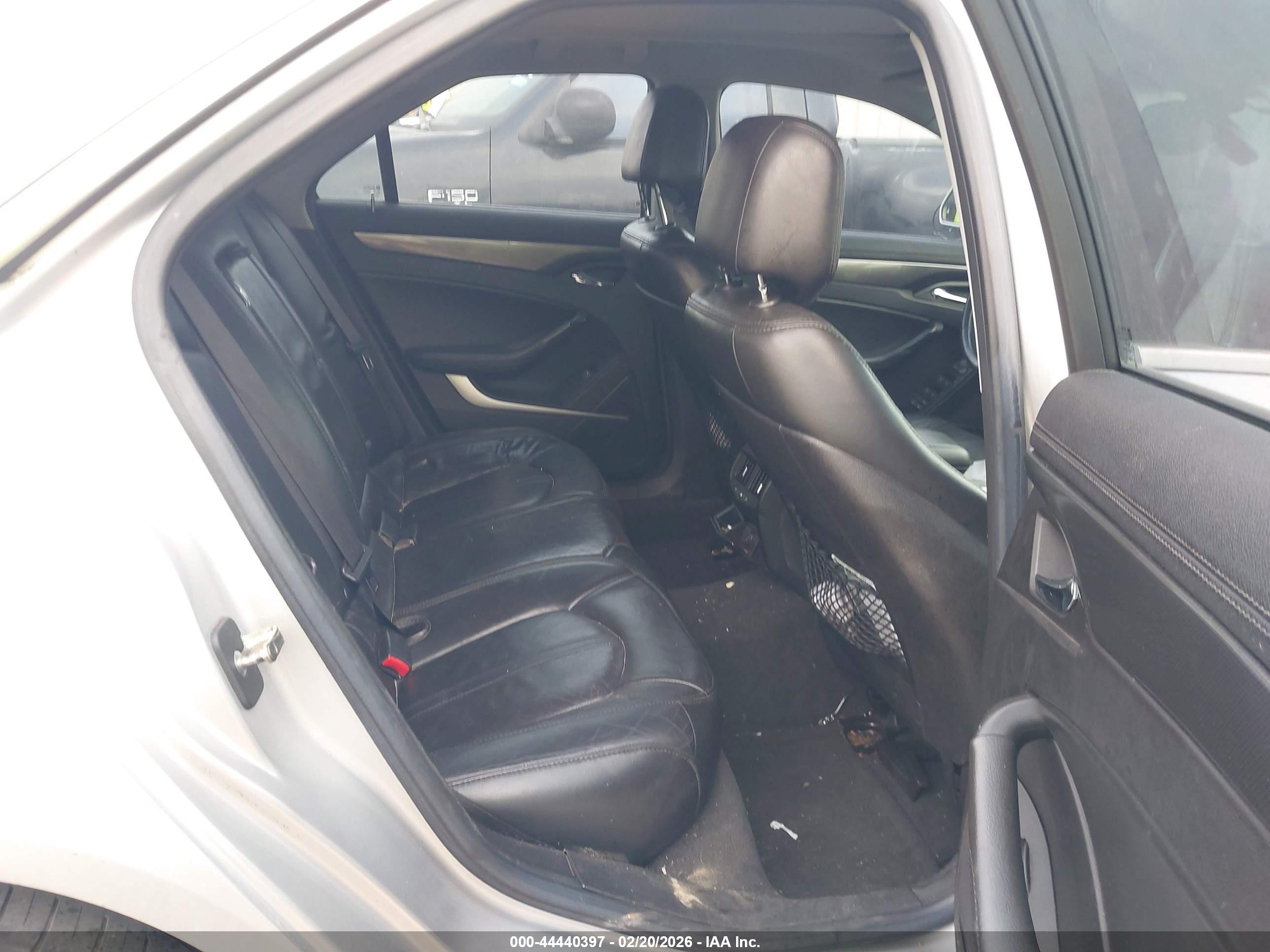 CADILLAC CTS image 8