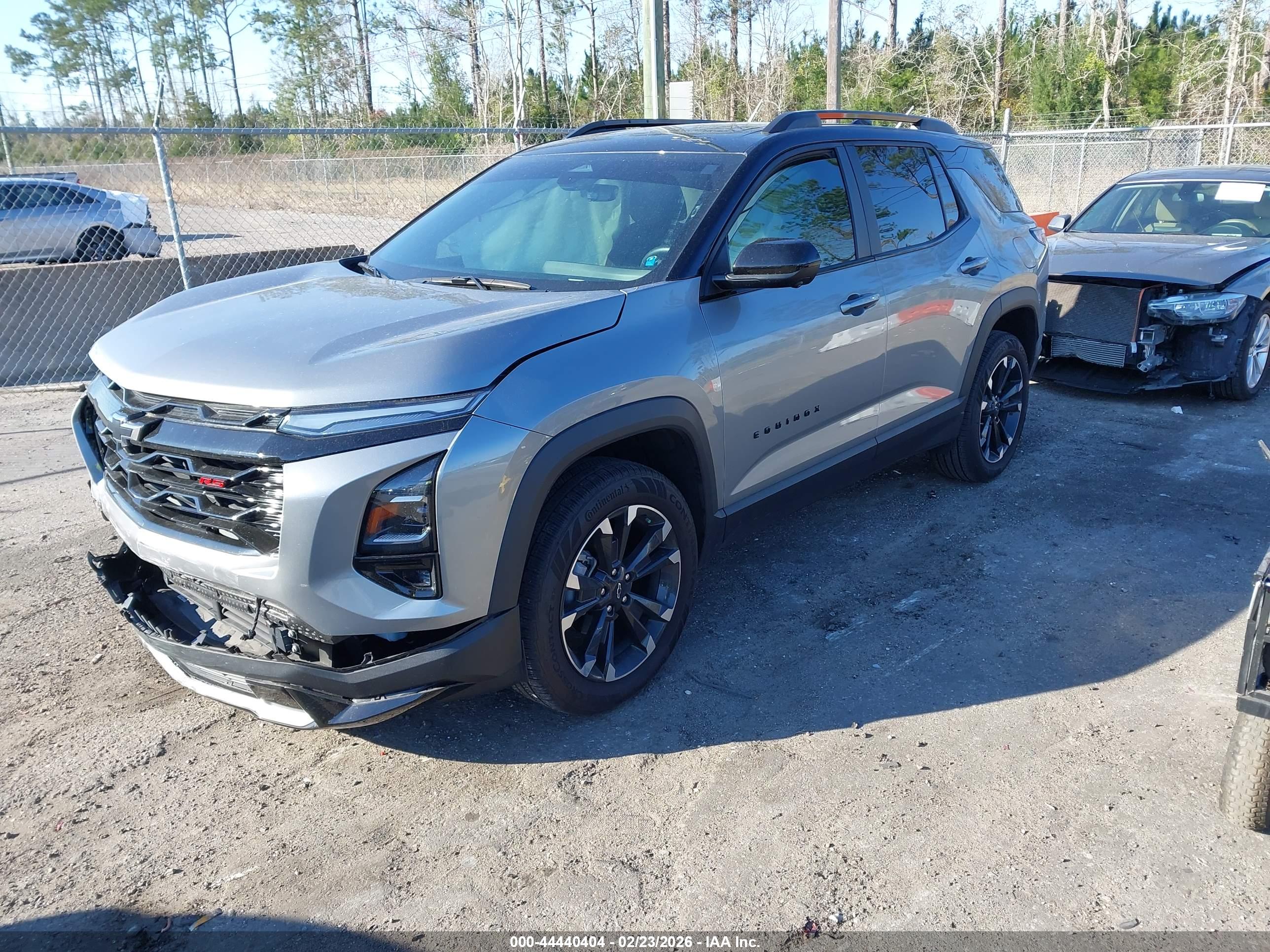 CHEVROLET EQUINOX image 2