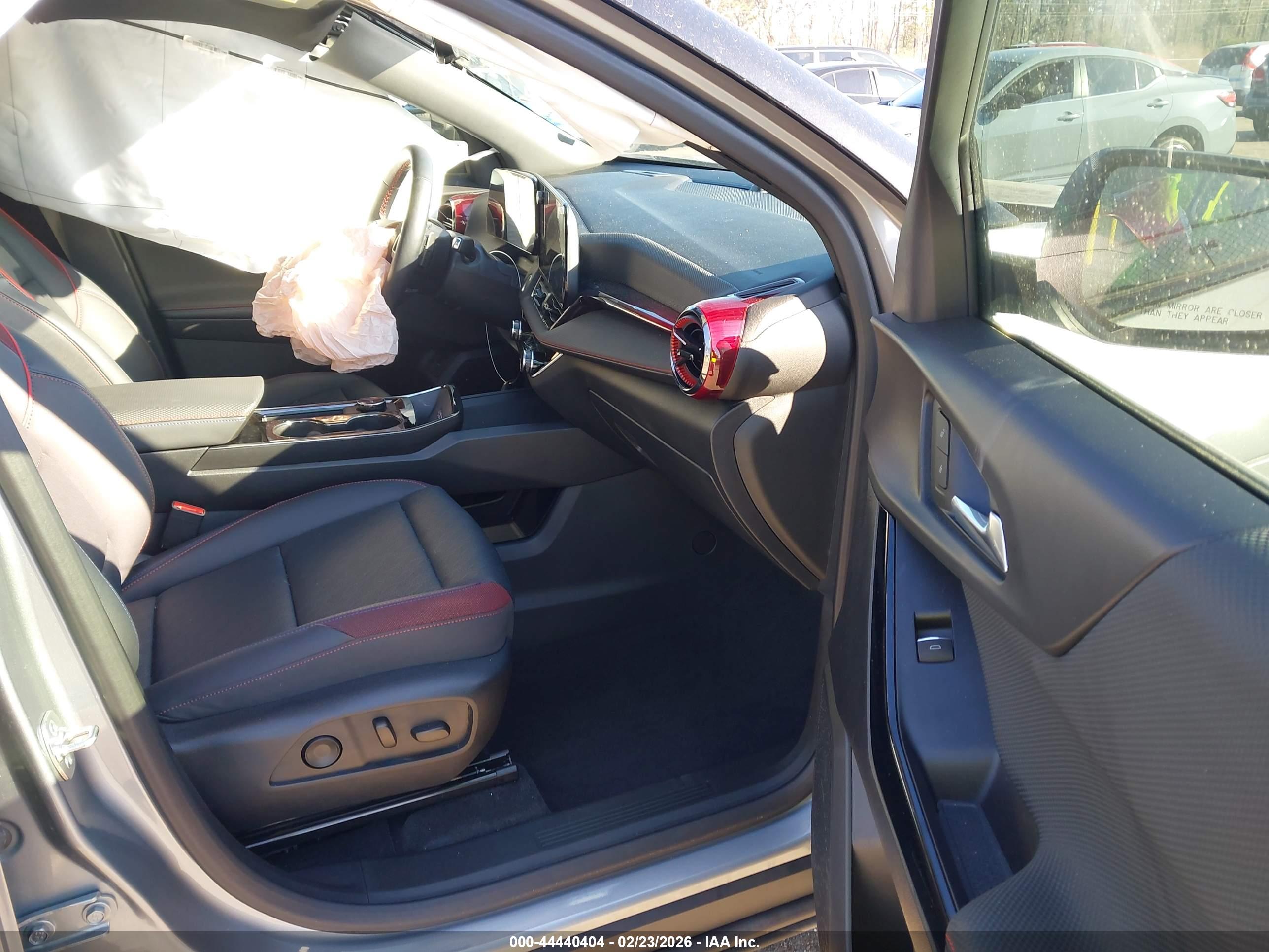 CHEVROLET EQUINOX image 5