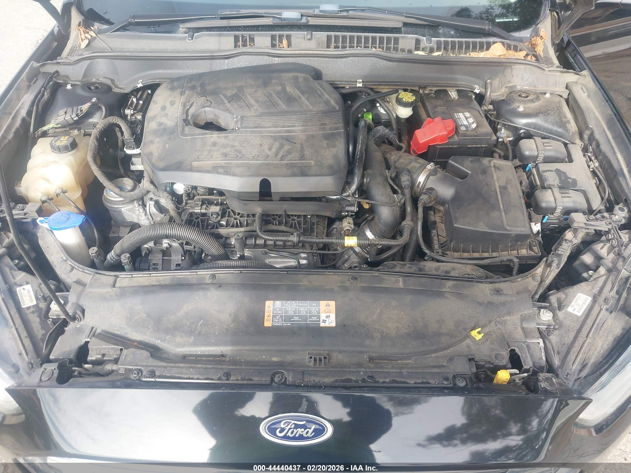 FORD FUSION image 10