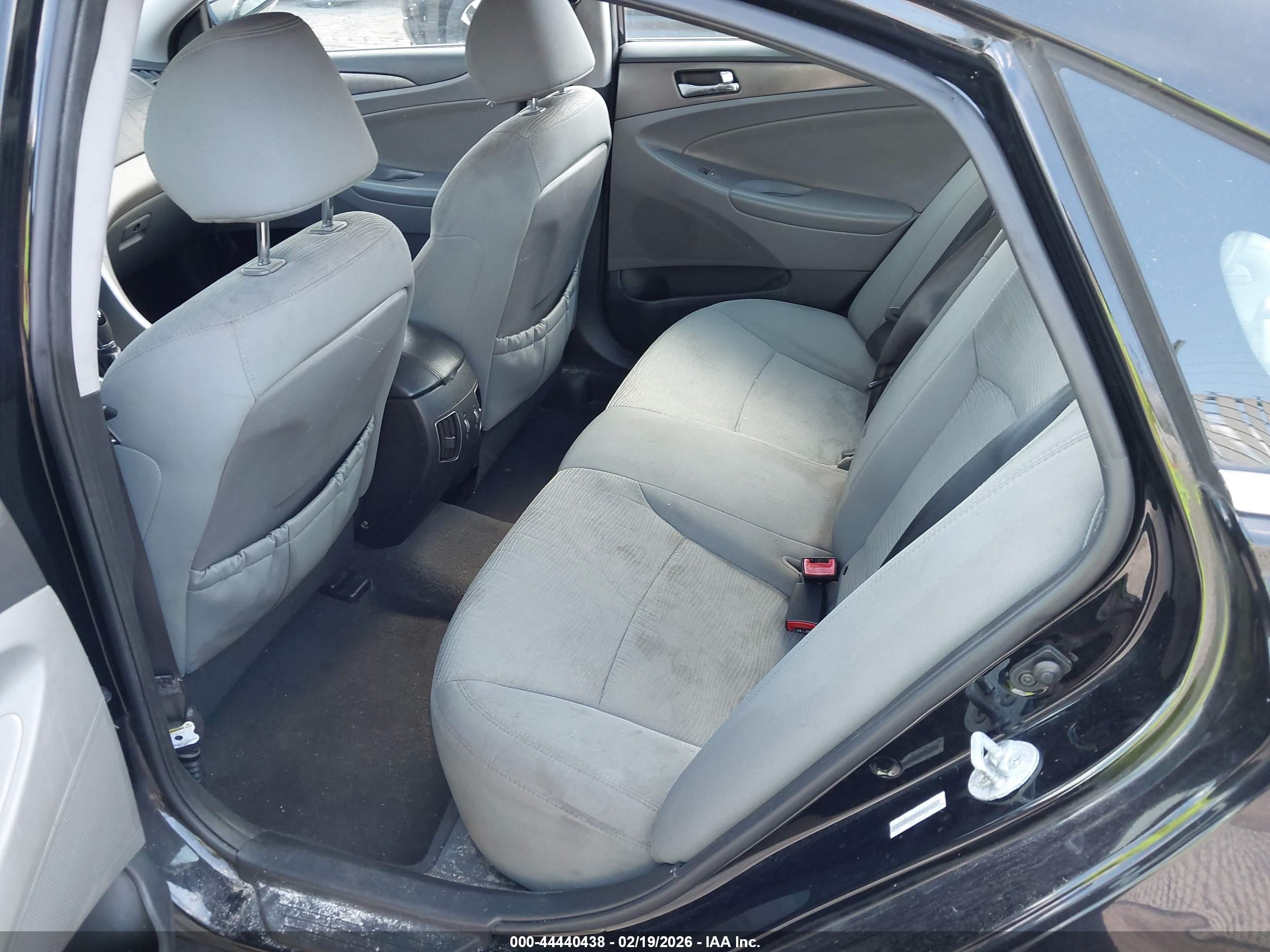 HYUNDAI SONATA image 8