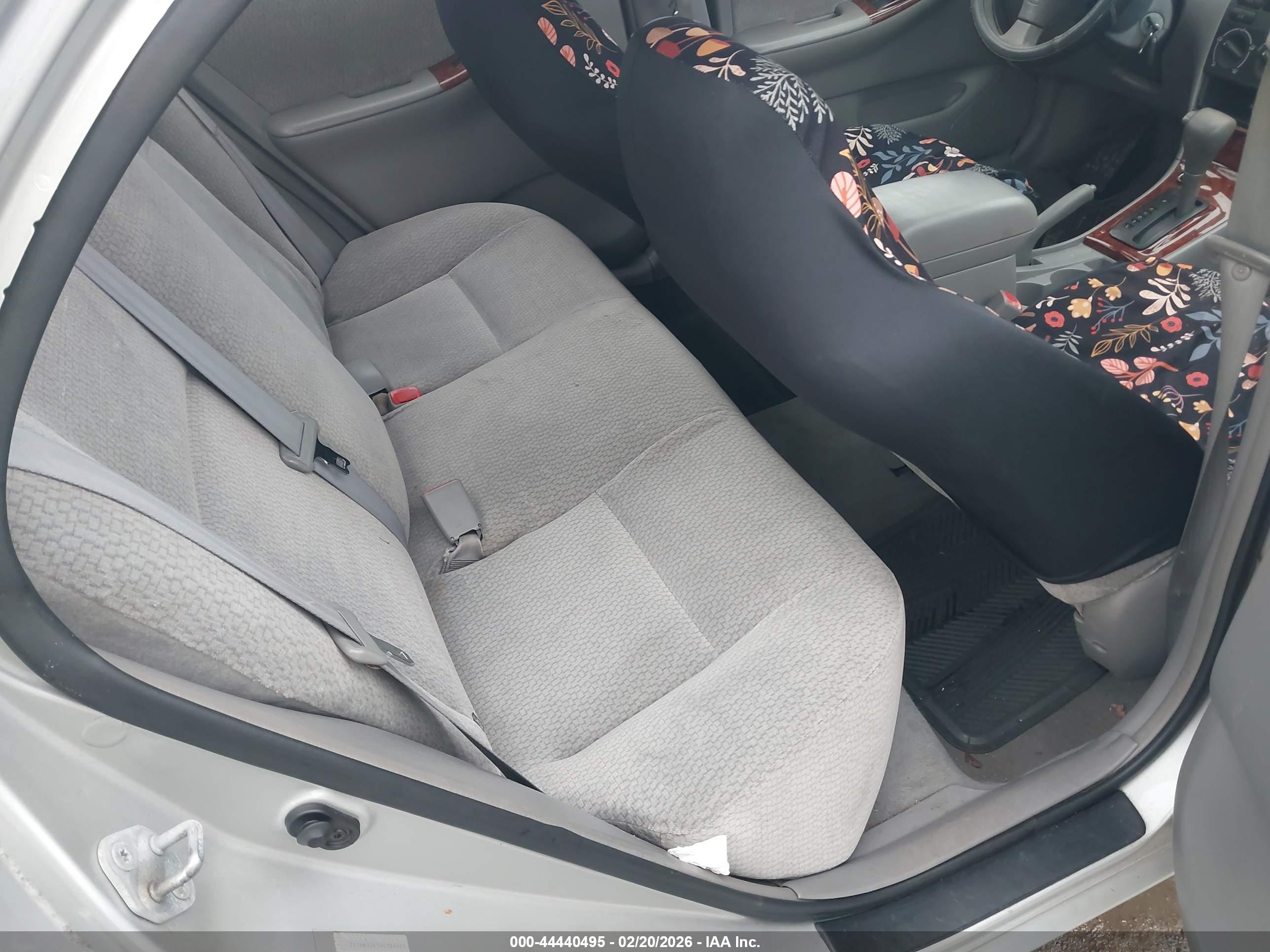 TOYOTA COROLLA image 8