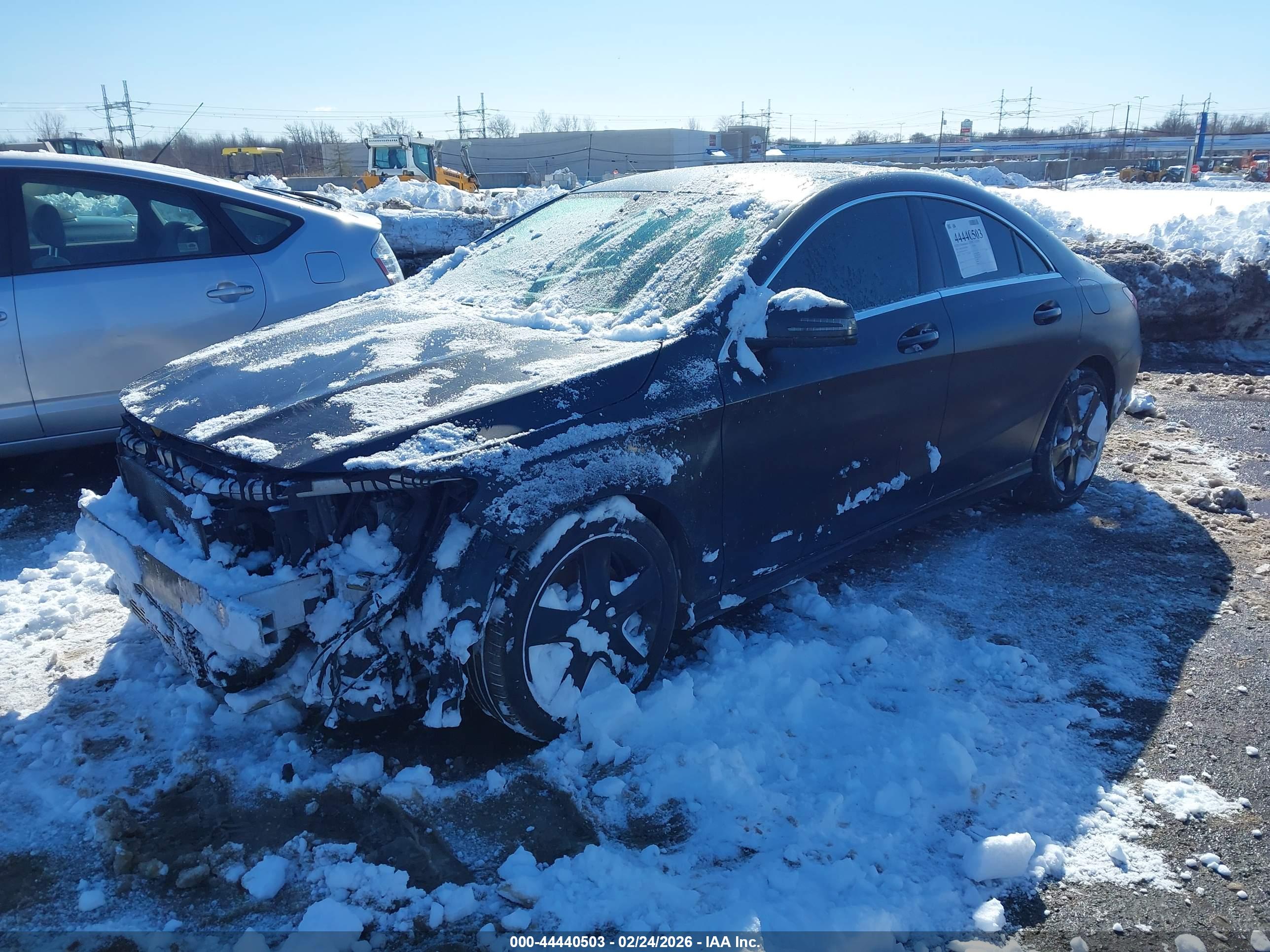 MERCEDES-BENZ CLA image 2