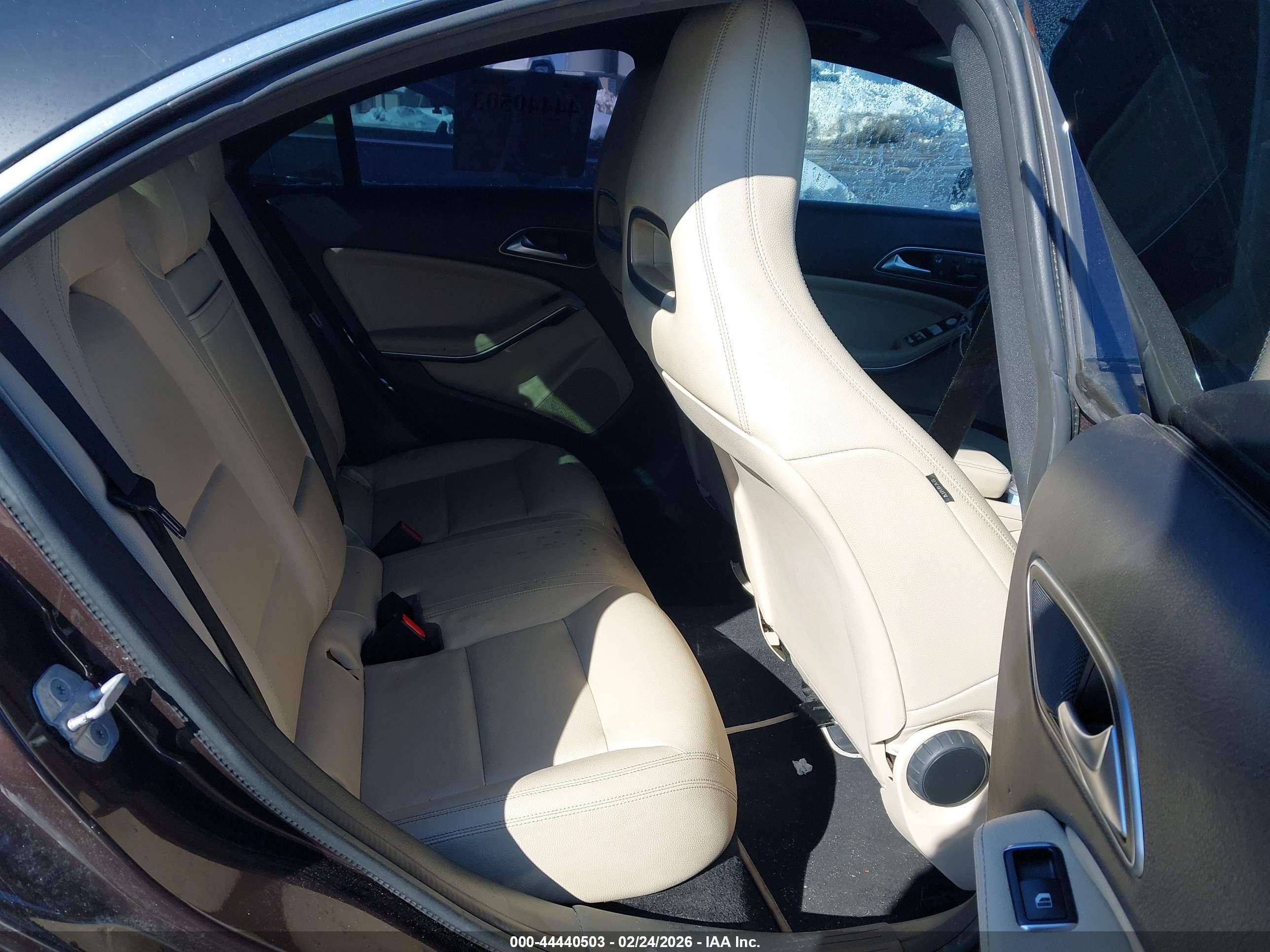 MERCEDES-BENZ CLA image 8