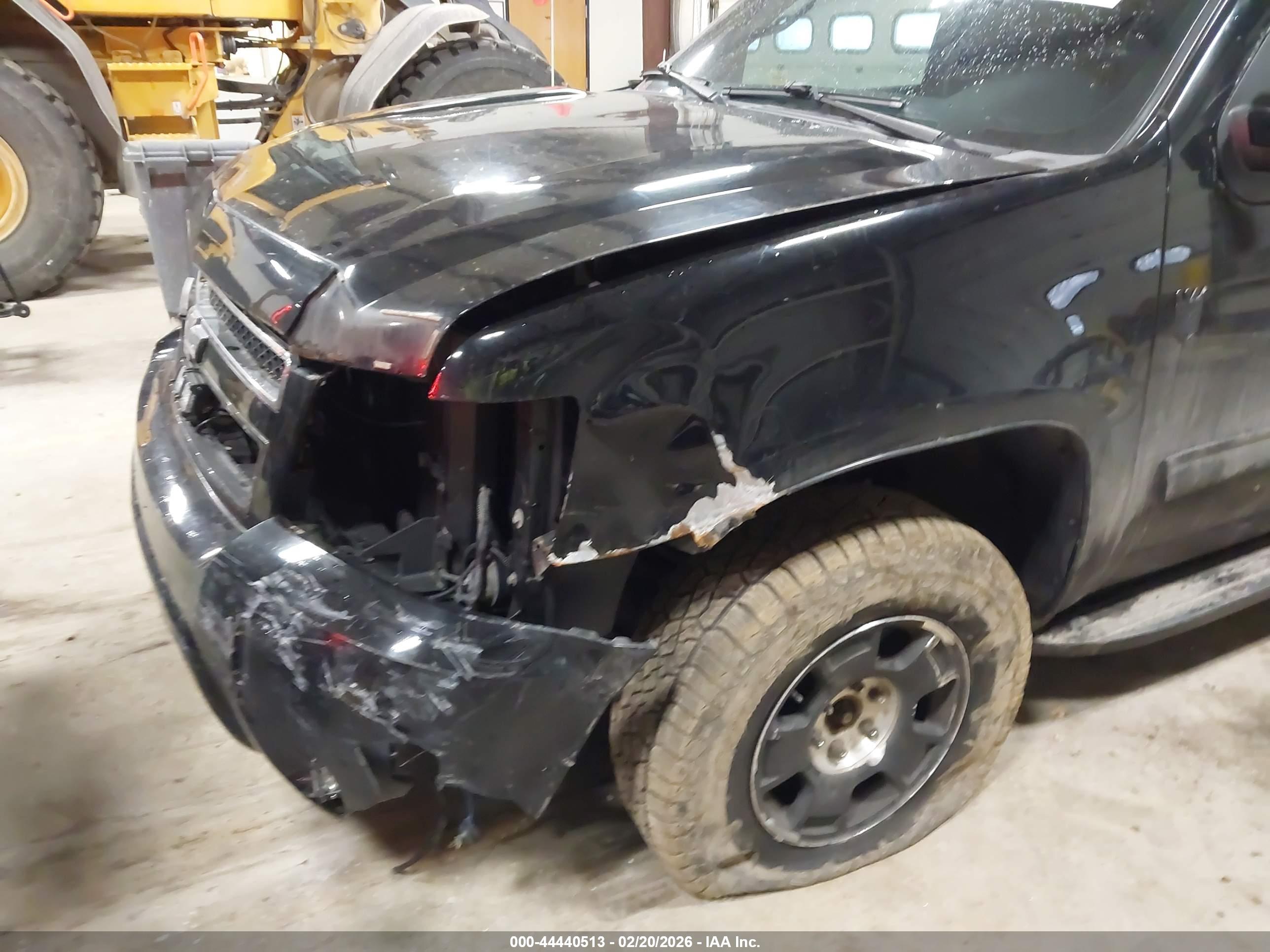 CHEVROLET TAHOE image 6