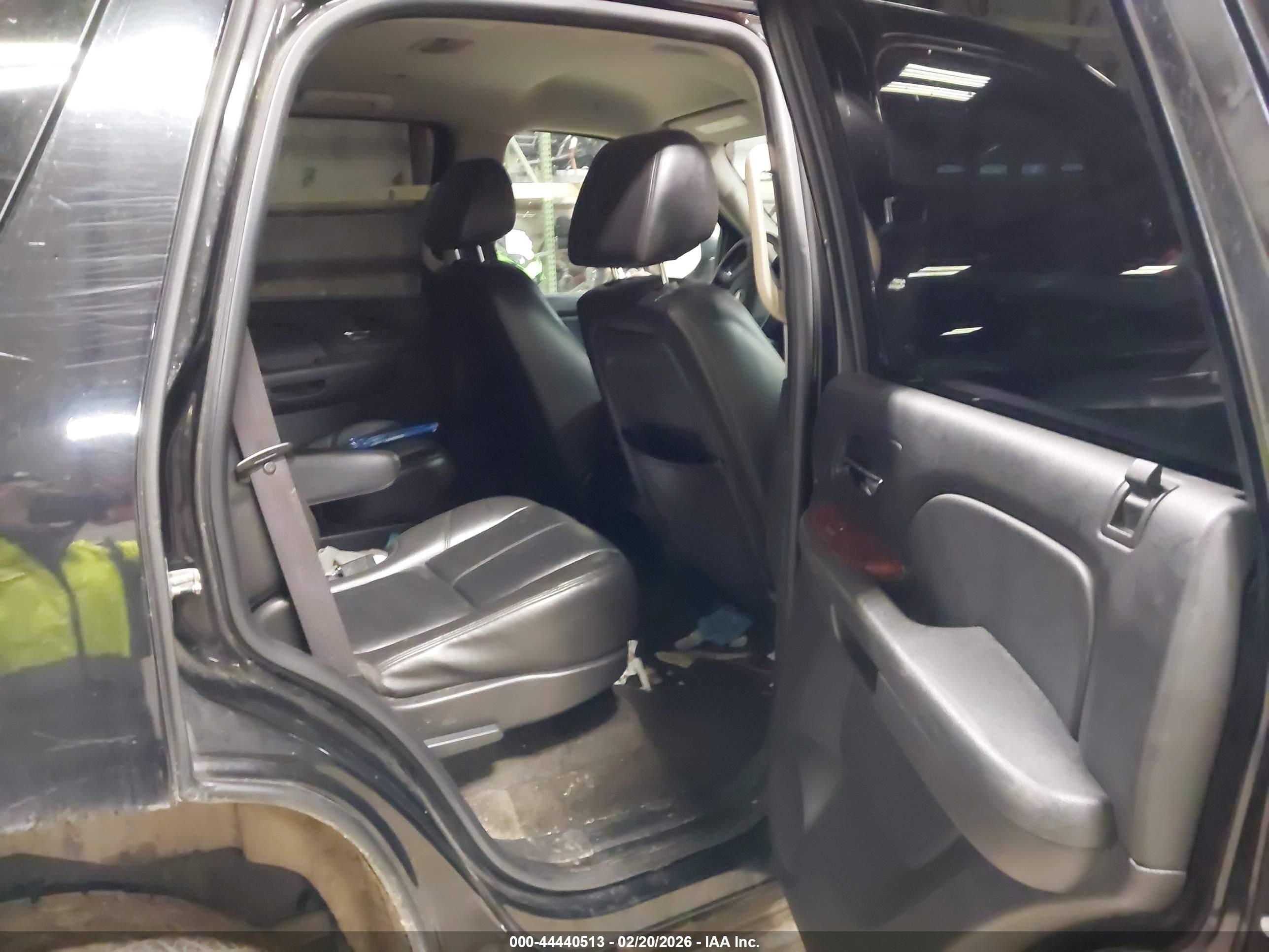 CHEVROLET TAHOE image 8