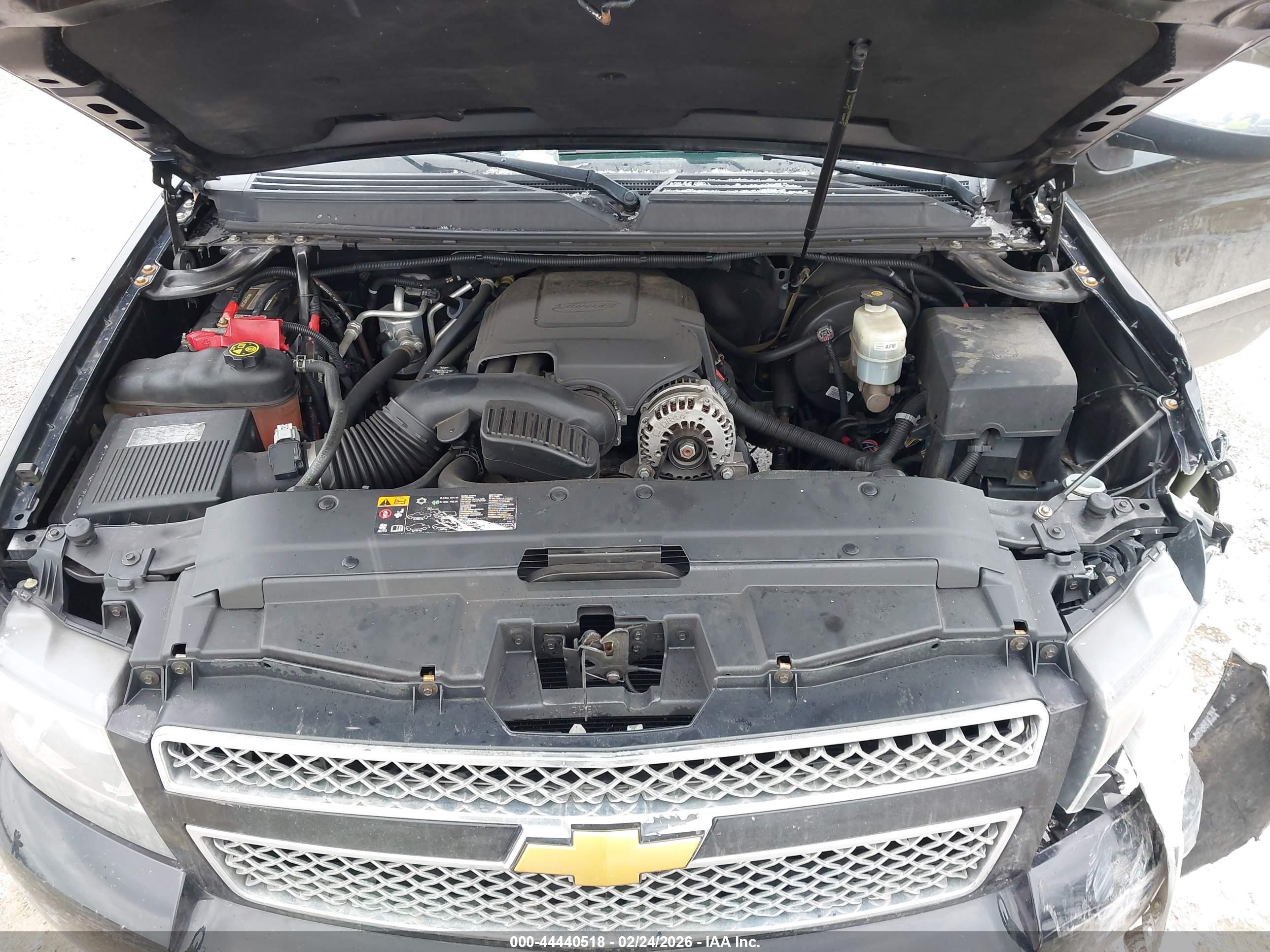 CHEVROLET TAHOE image 10
