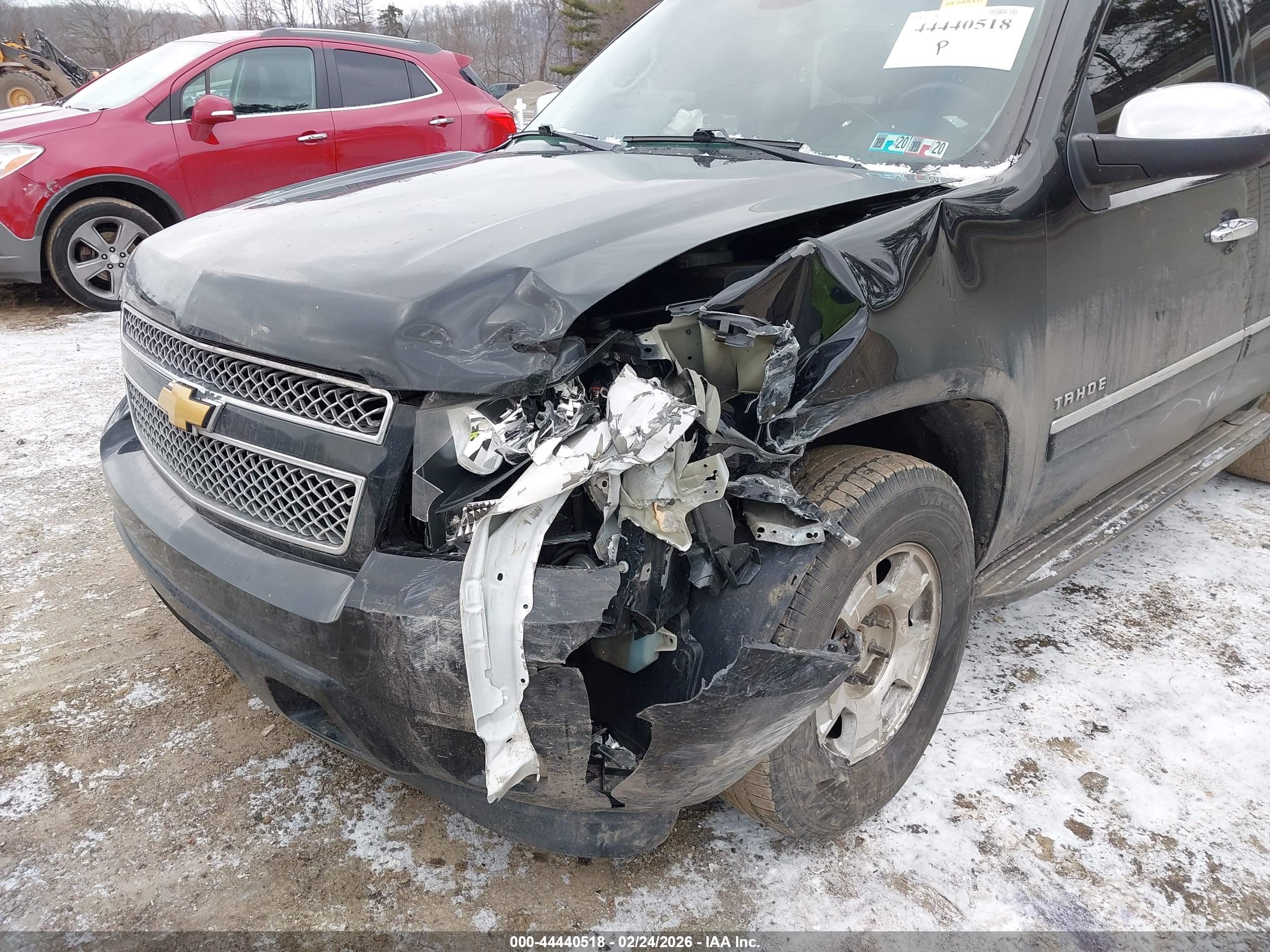 CHEVROLET TAHOE image 6