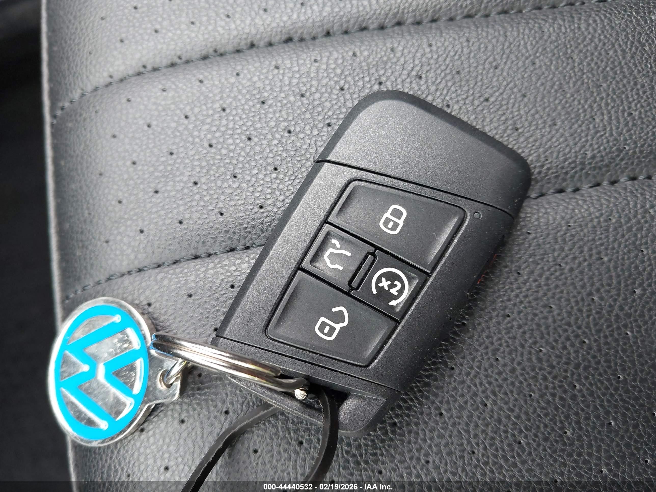 VOLKSWAGEN TIGUAN image 11