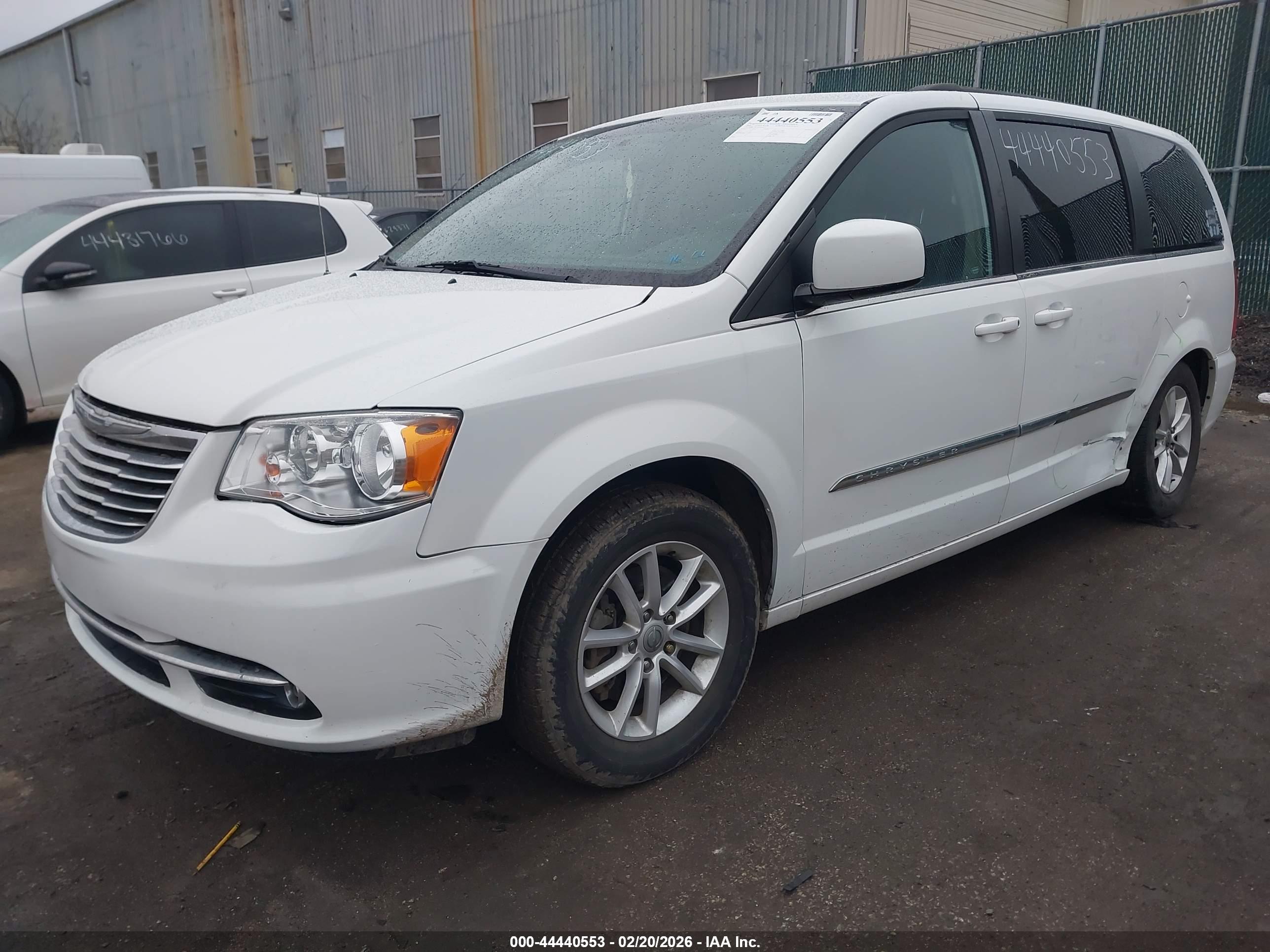 CHRYSLER TOWN image 2