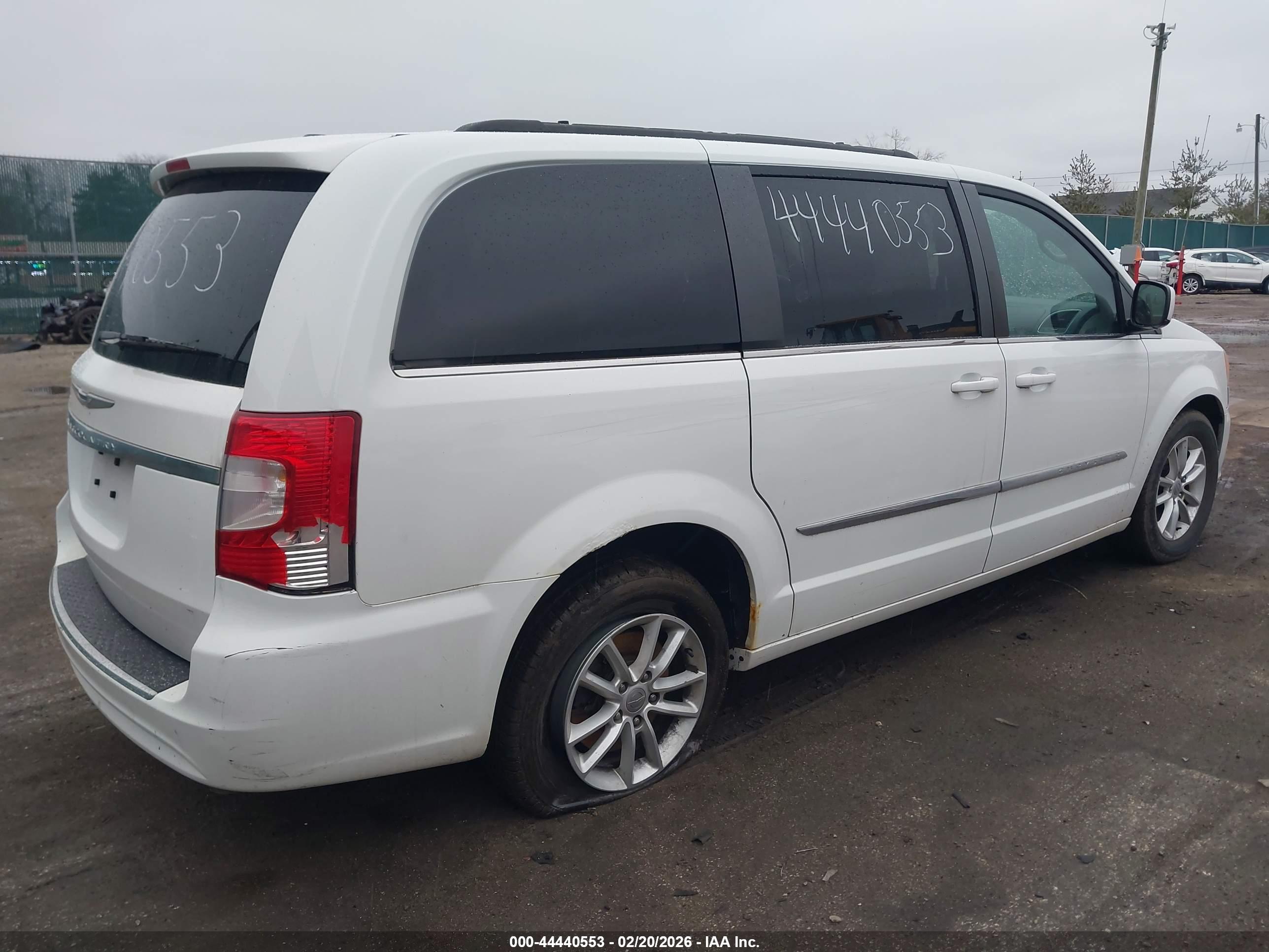 CHRYSLER TOWN image 4