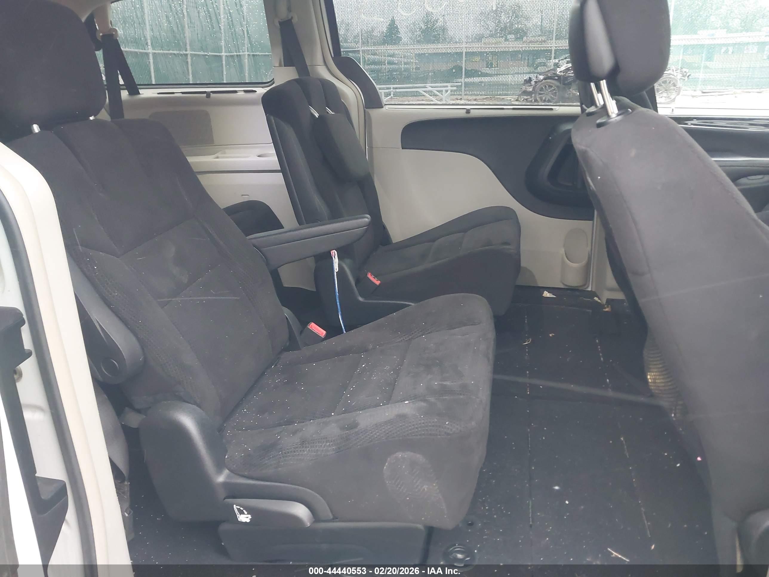 CHRYSLER TOWN image 8