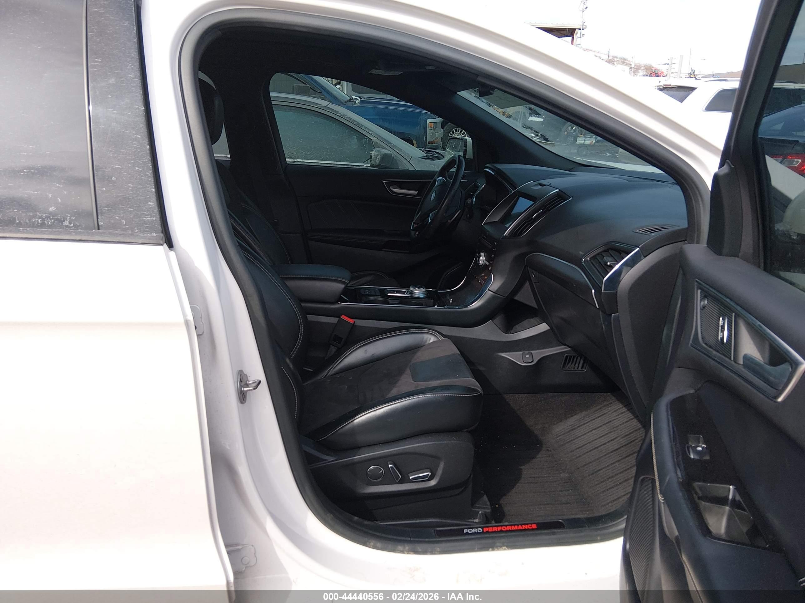 FORD EDGE image 5