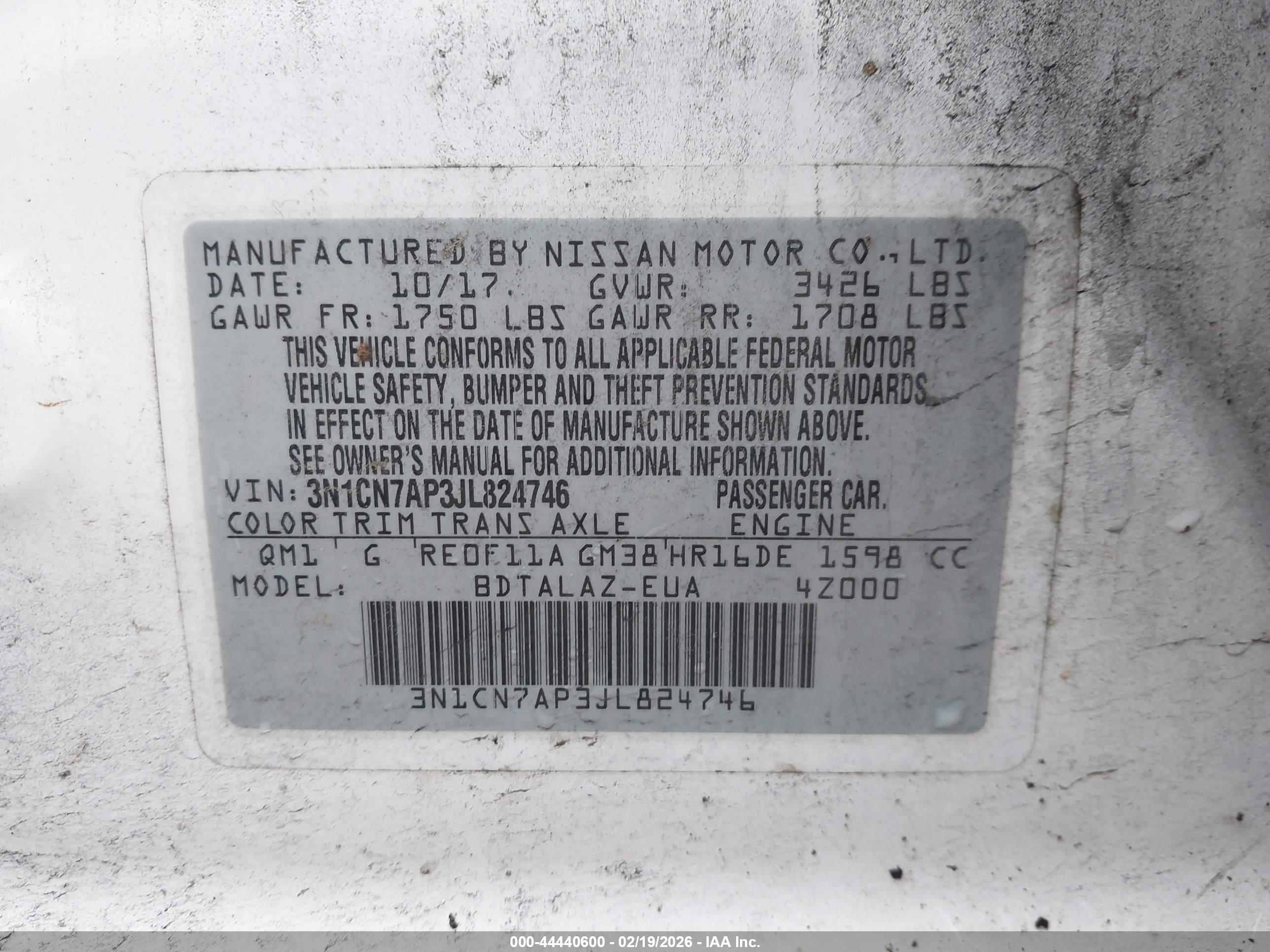 NISSAN VERSA image 9