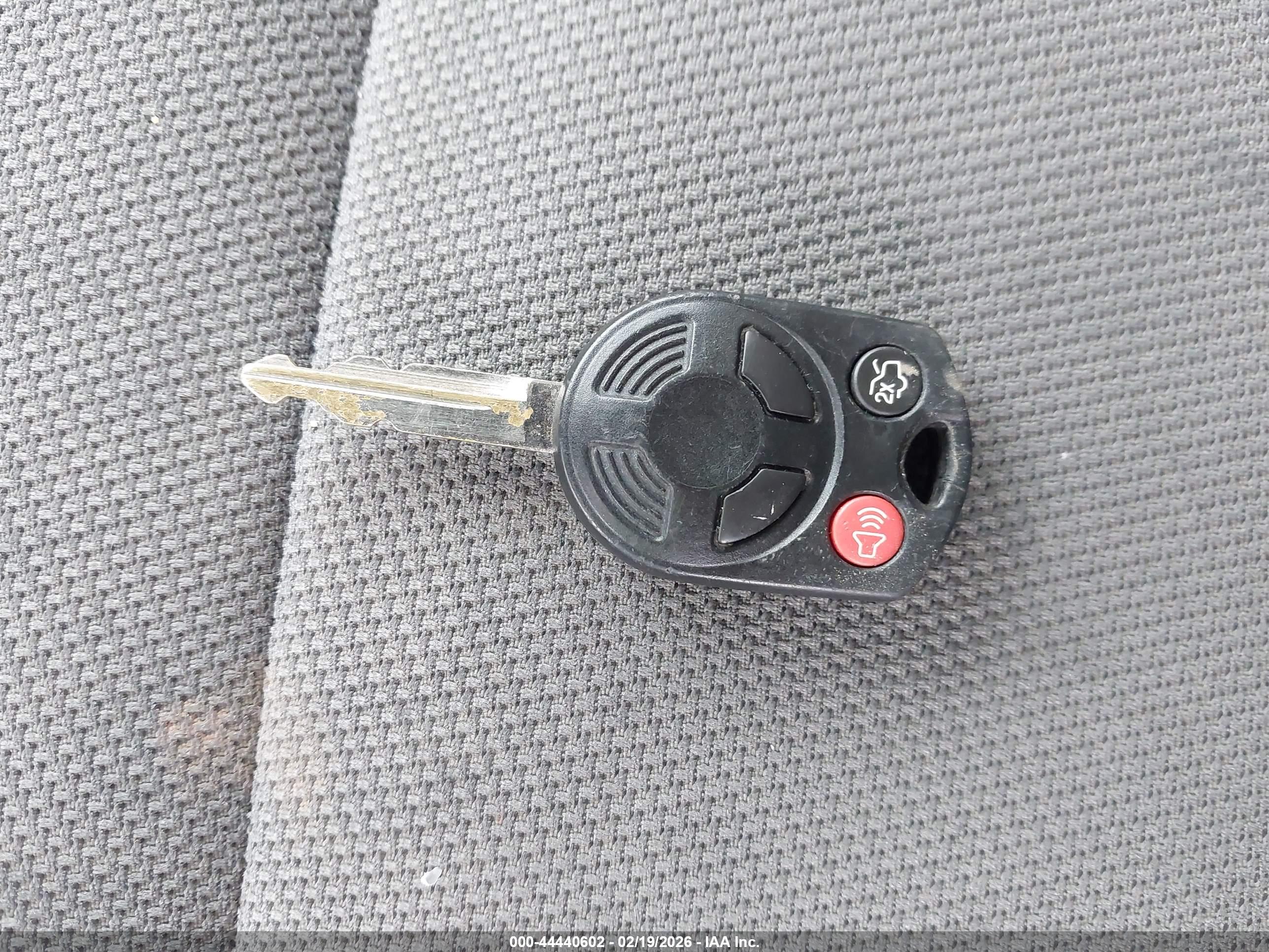 FORD ESCAPE image 11