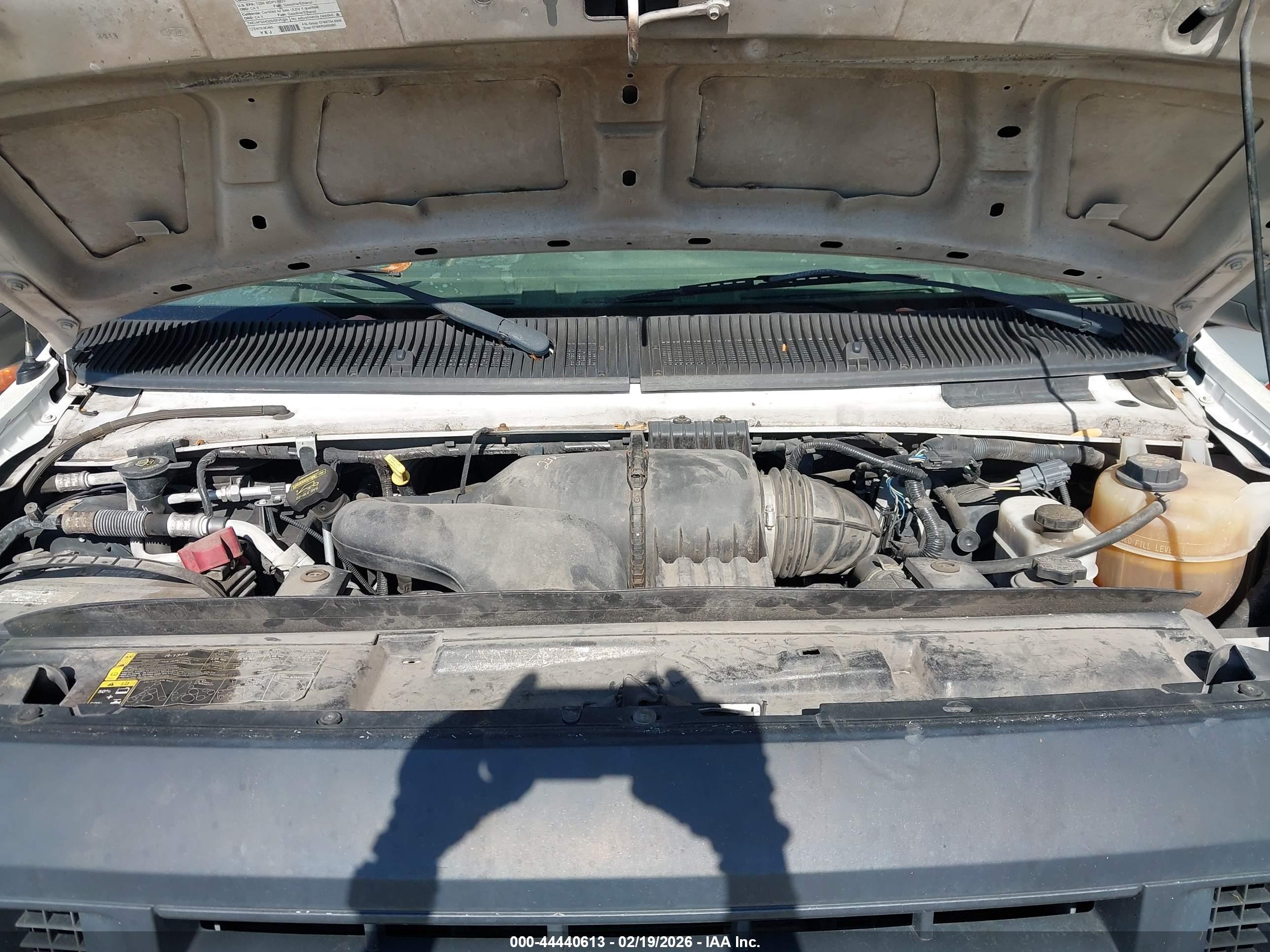 FORD E-250 image 10