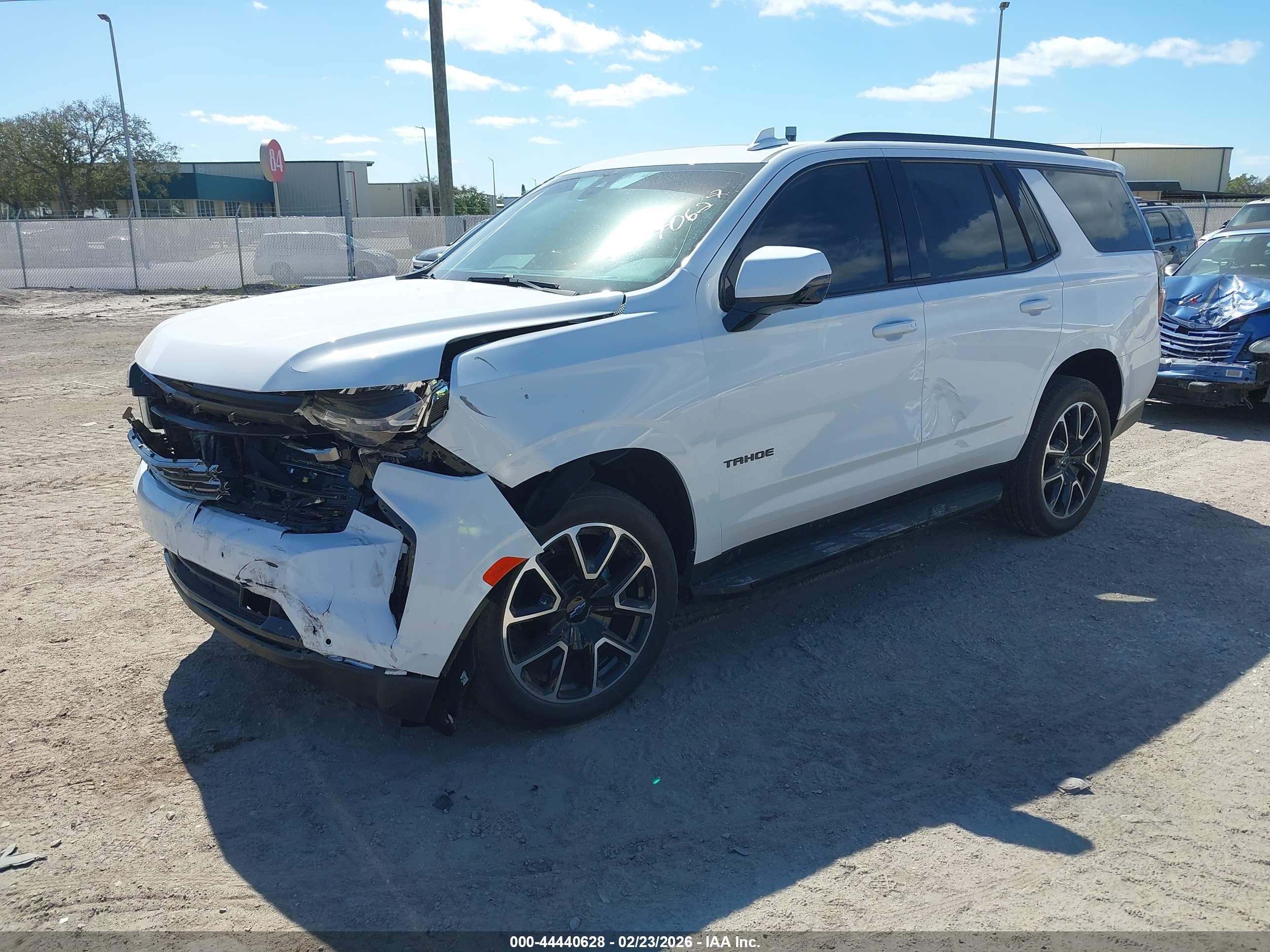CHEVROLET TAHOE image 2