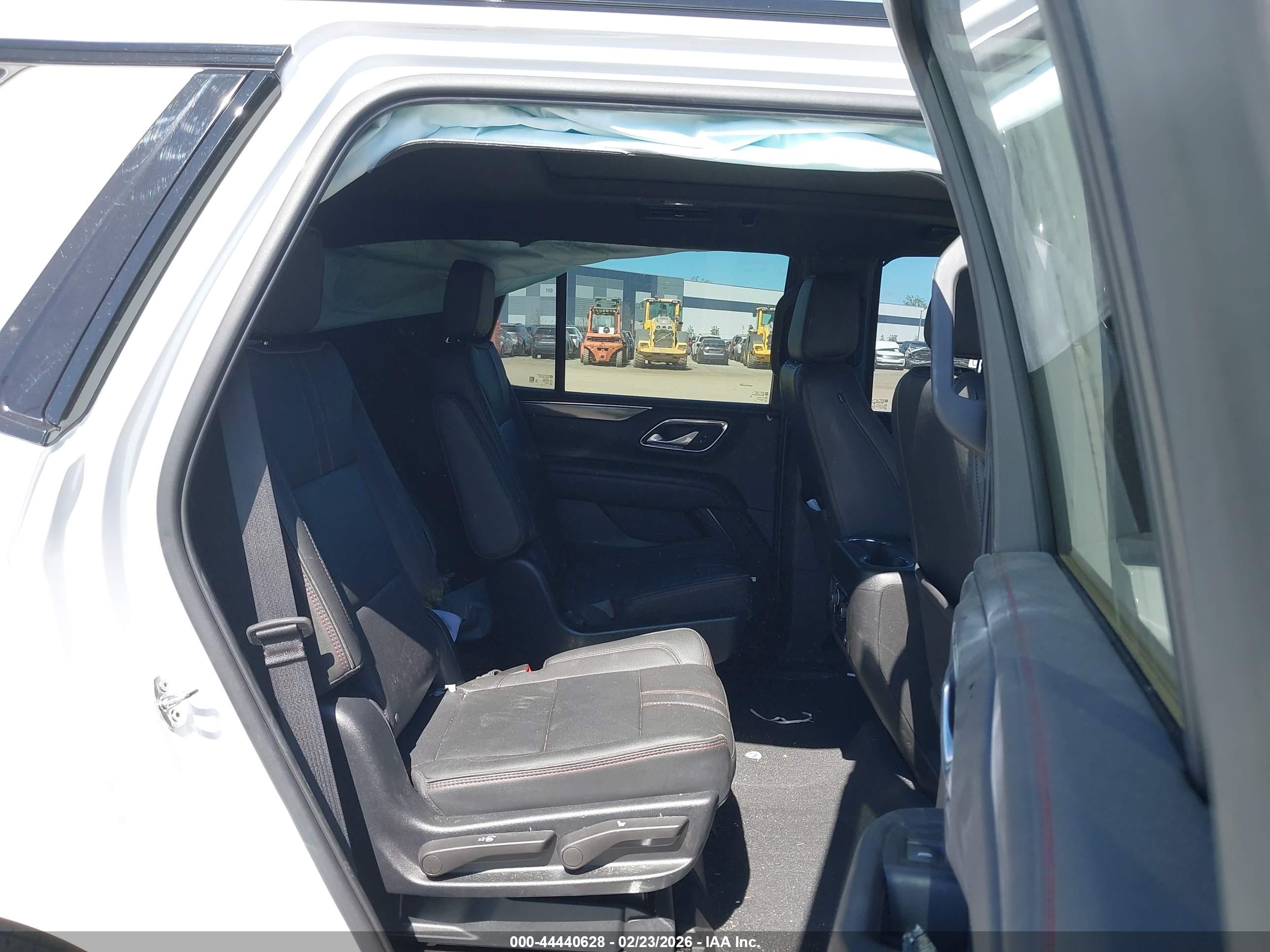 CHEVROLET TAHOE image 8