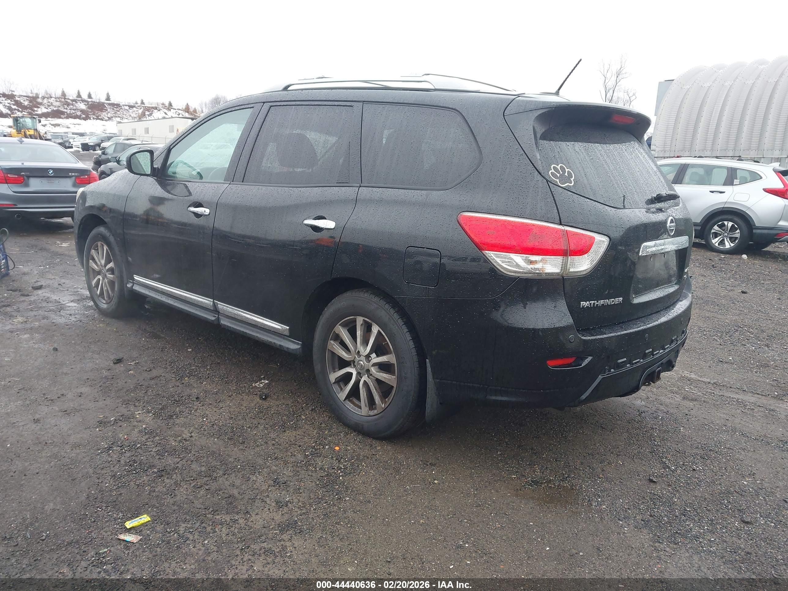 NISSAN PATHFINDER image 3