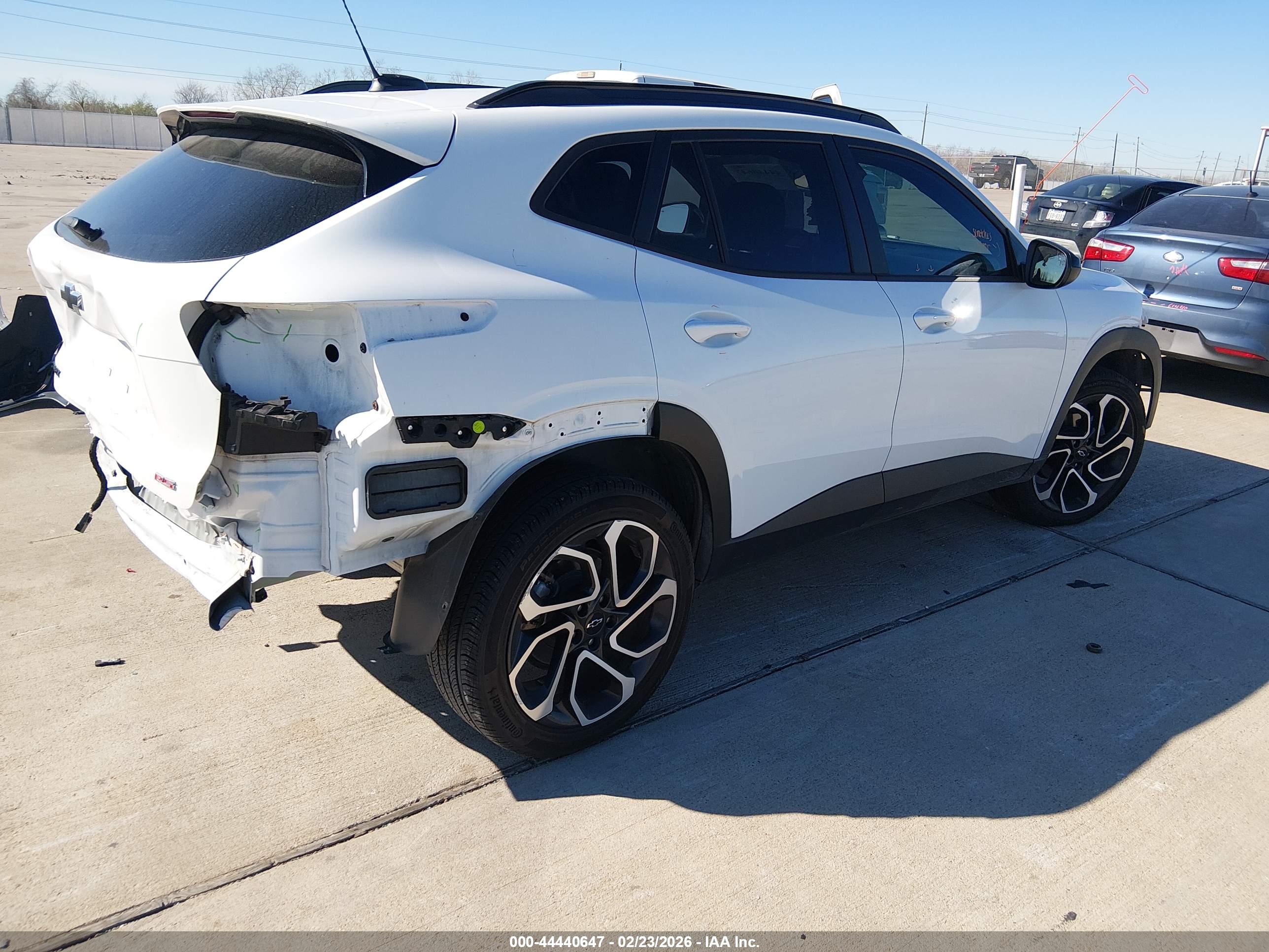 CHEVROLET TRAX image 4
