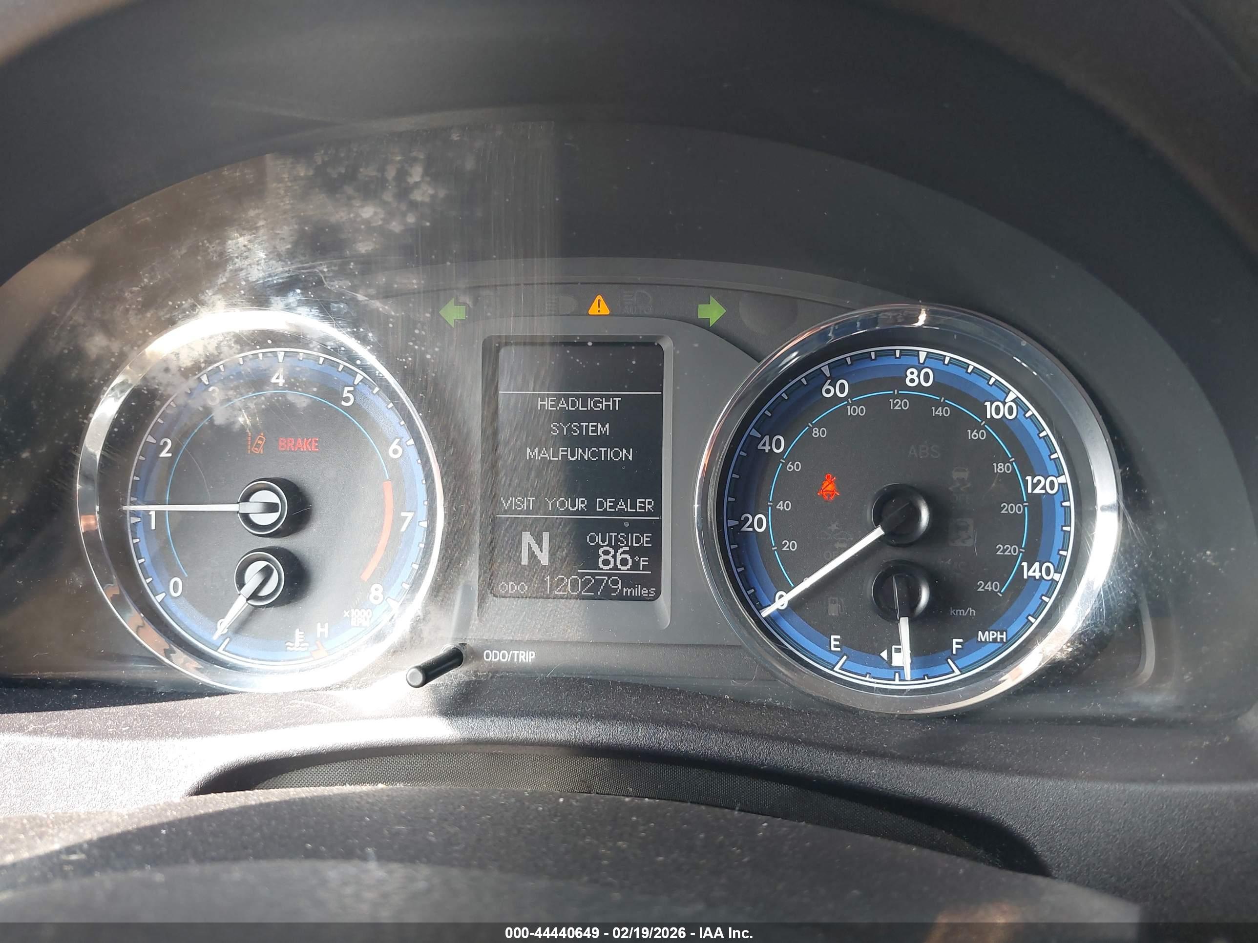 TOYOTA COROLLA image 7