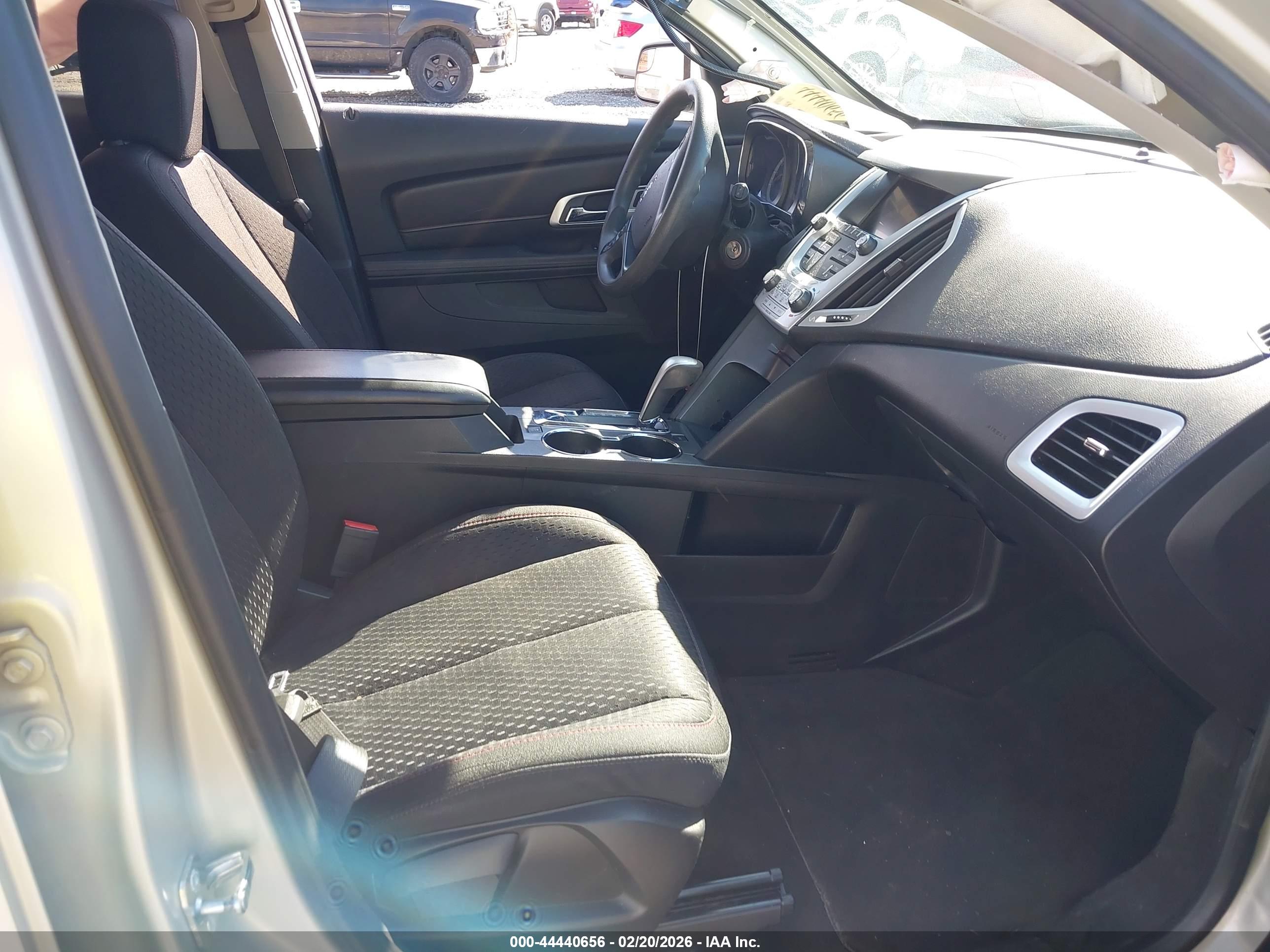 GMC TERRAIN image 5
