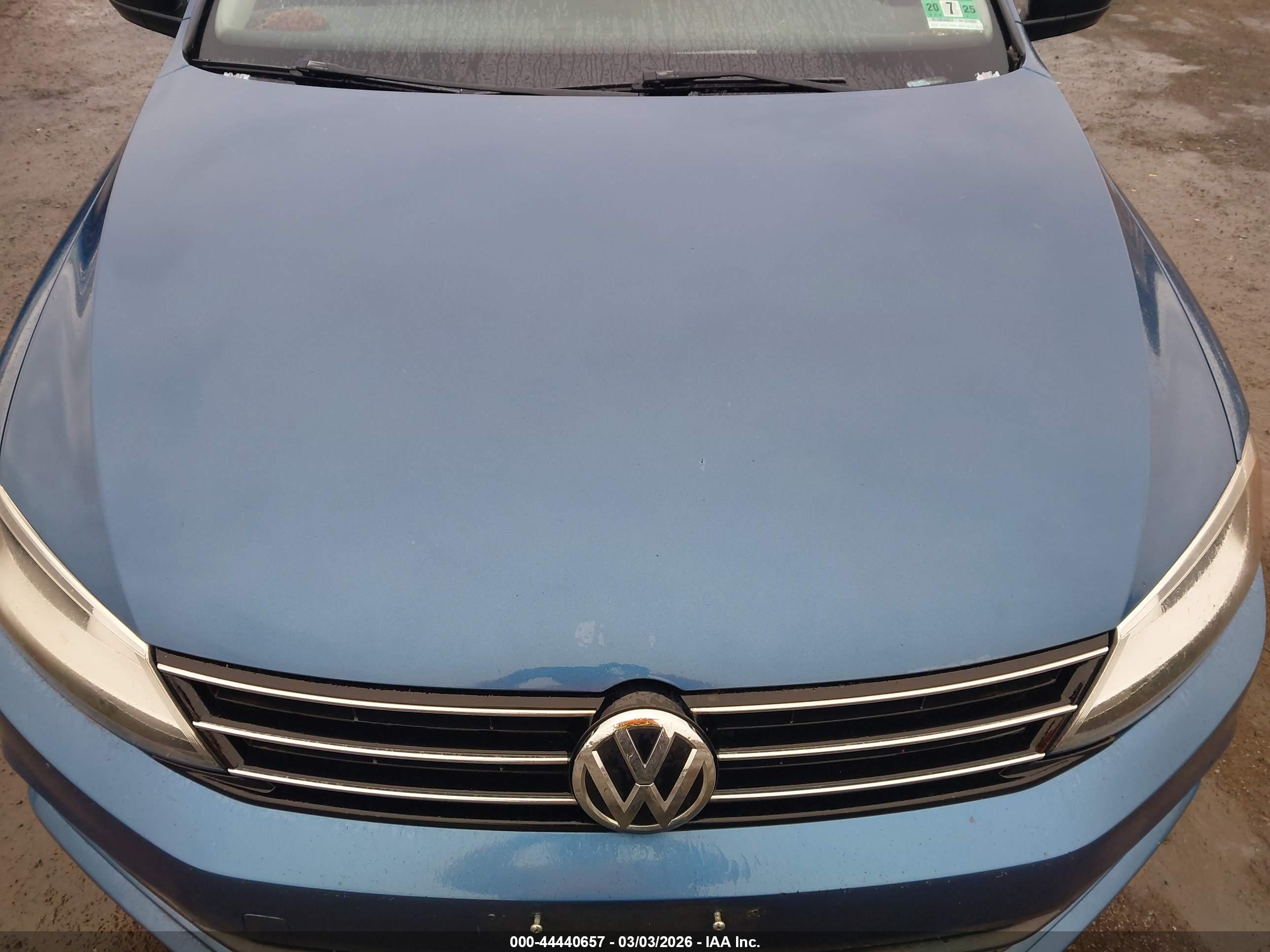 VOLKSWAGEN JETTA image 6