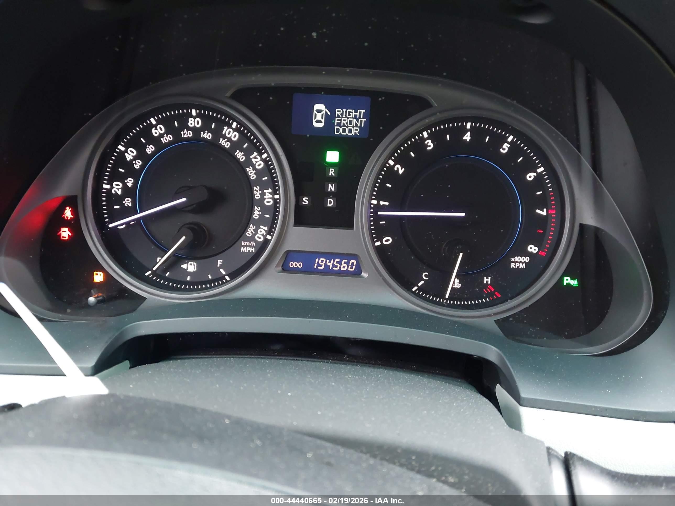 LEXUS IS image 7