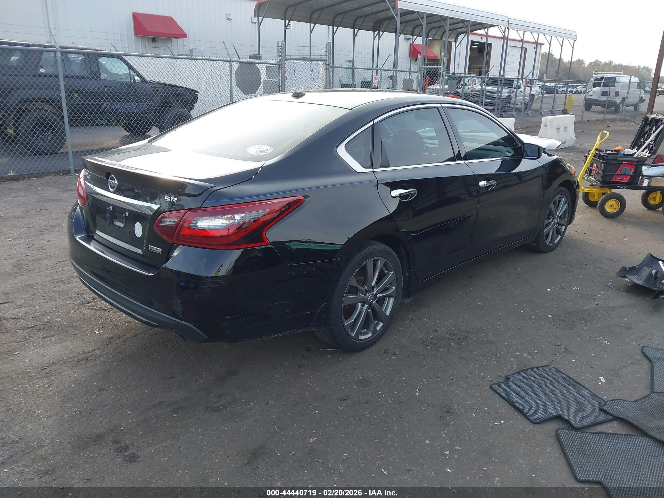 NISSAN ALTIMA image 4