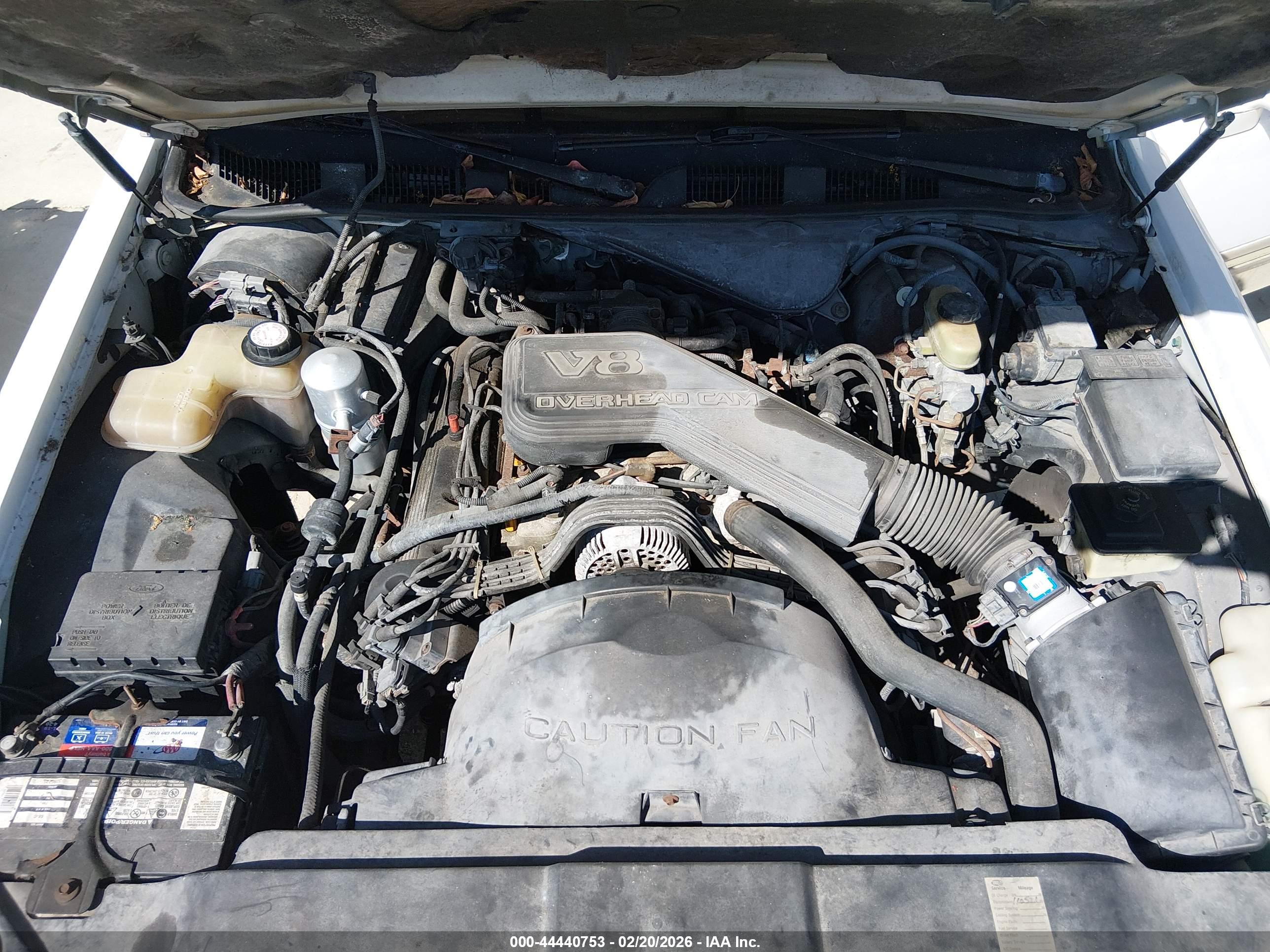 LINCOLN TOWN image 10