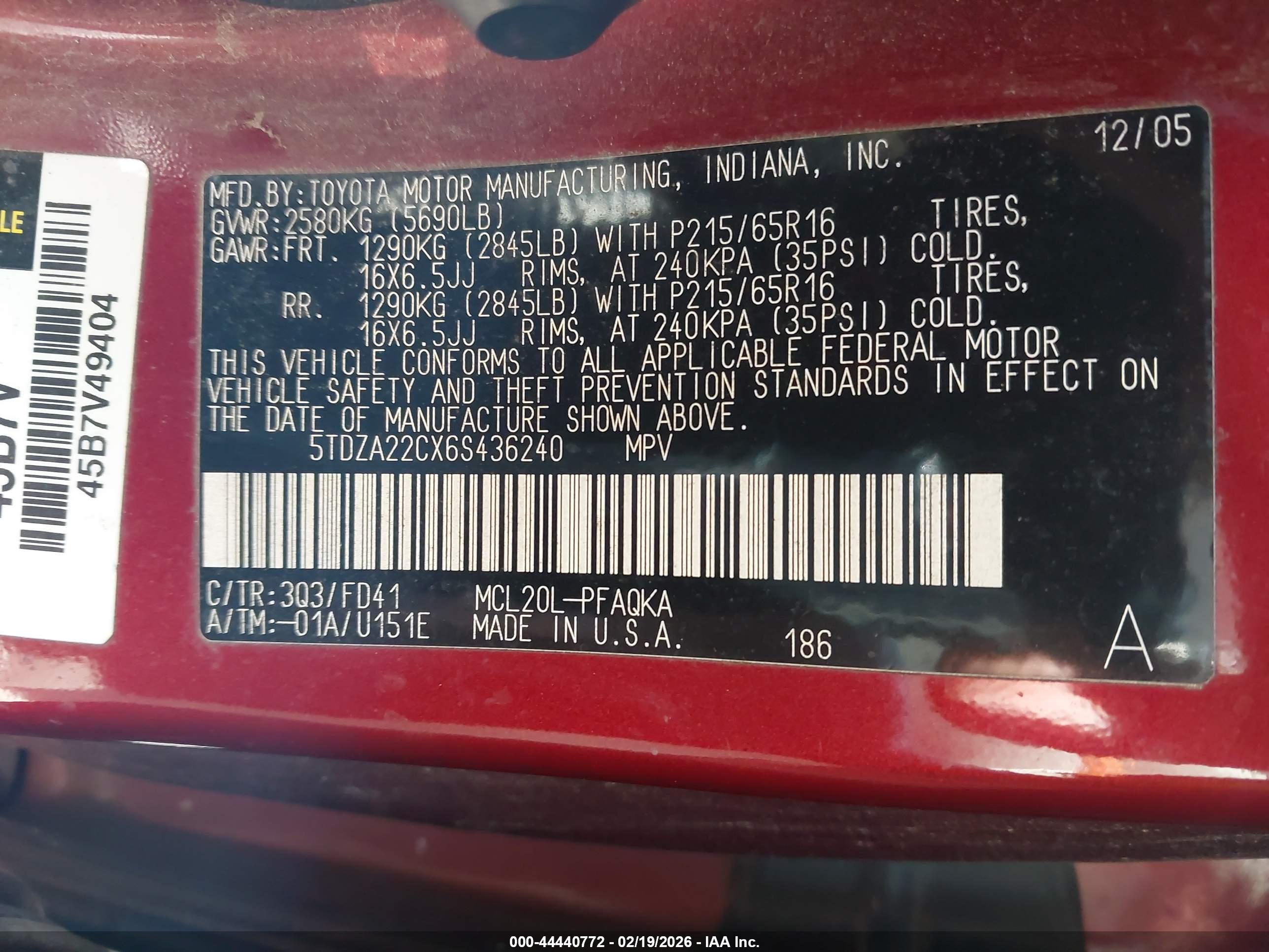 TOYOTA SIENNA image 9