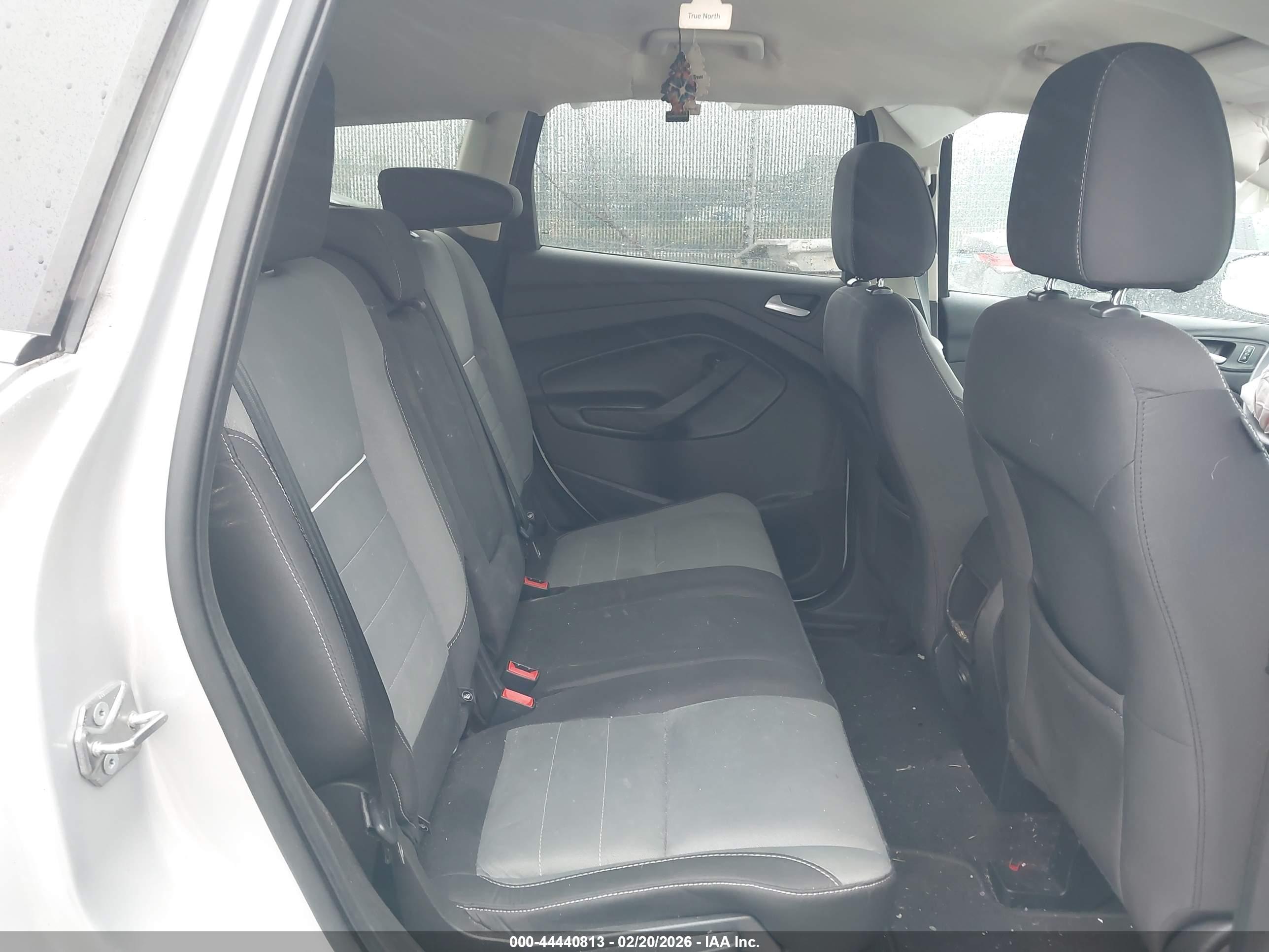 FORD ESCAPE image 8