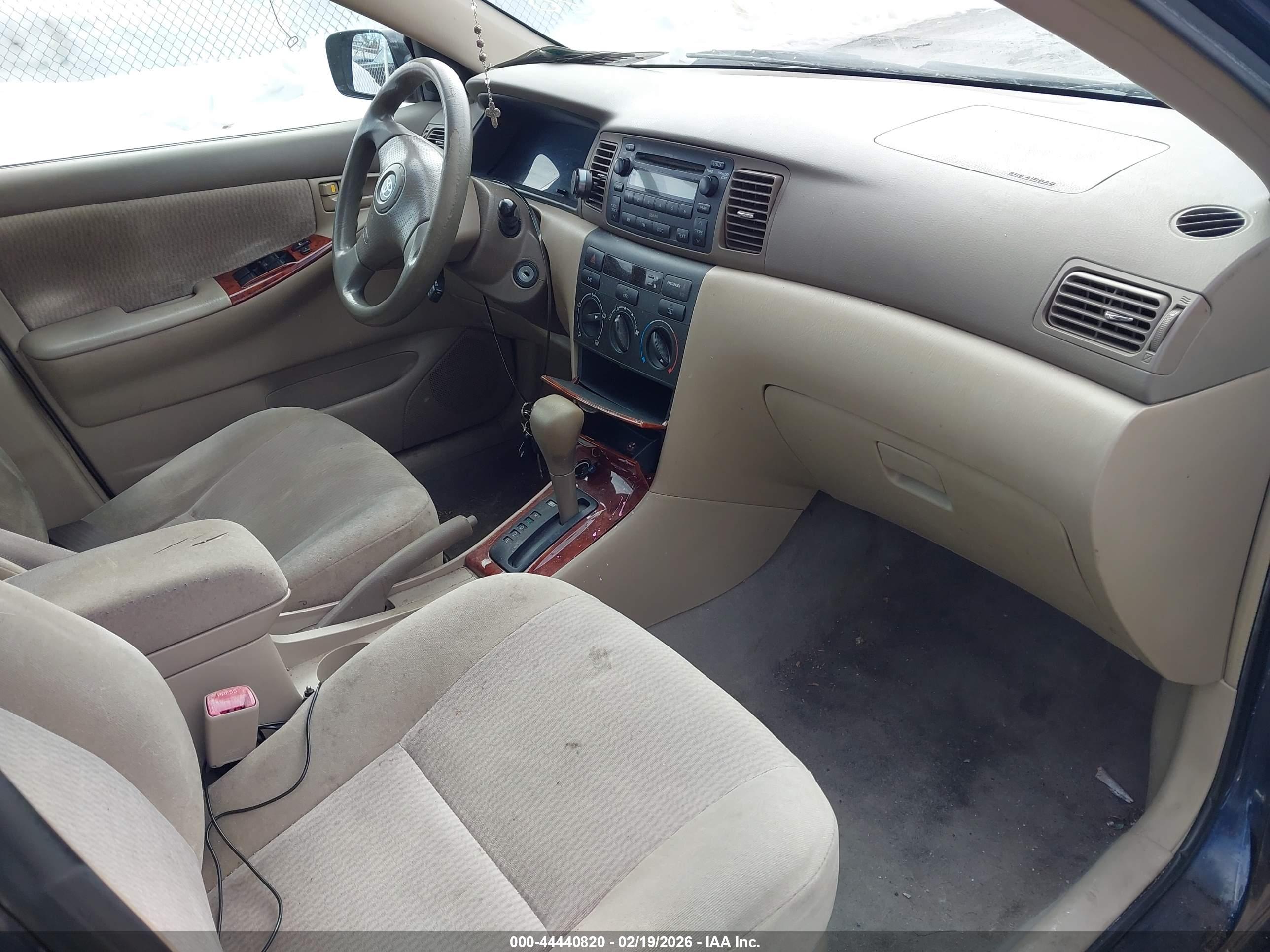 TOYOTA COROLLA image 5
