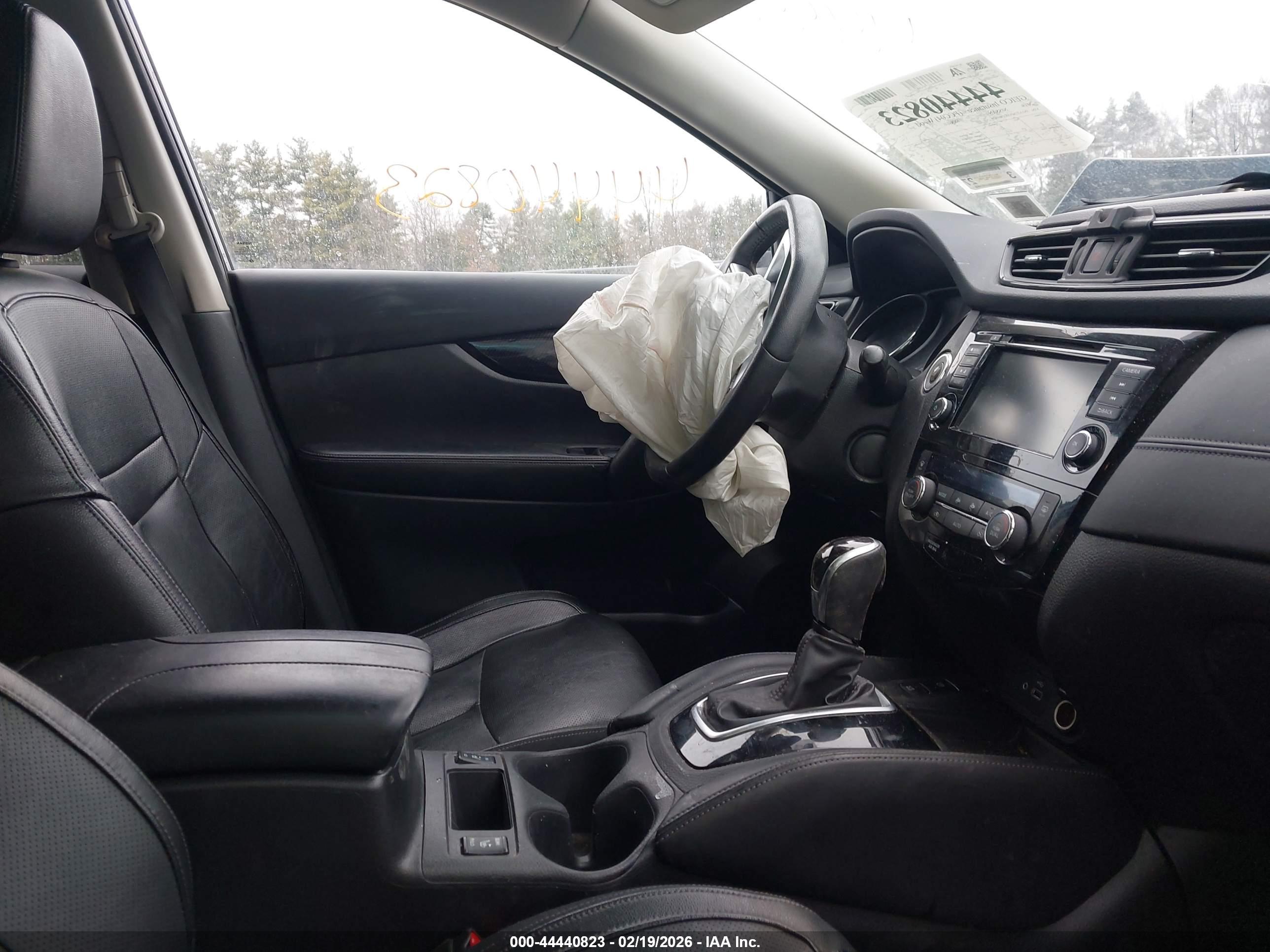 NISSAN ROGUE image 5