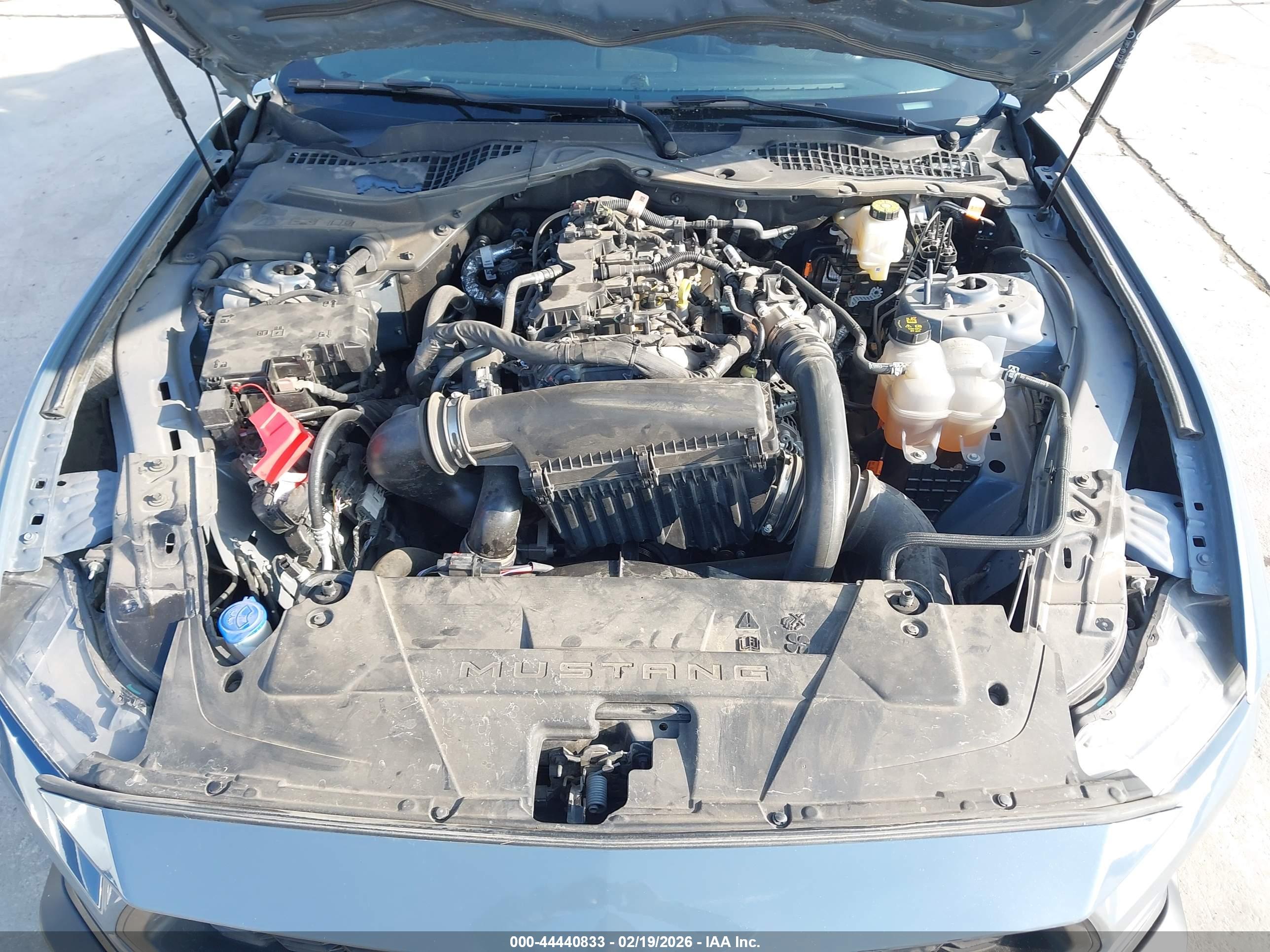 FORD MUSTANG image 10