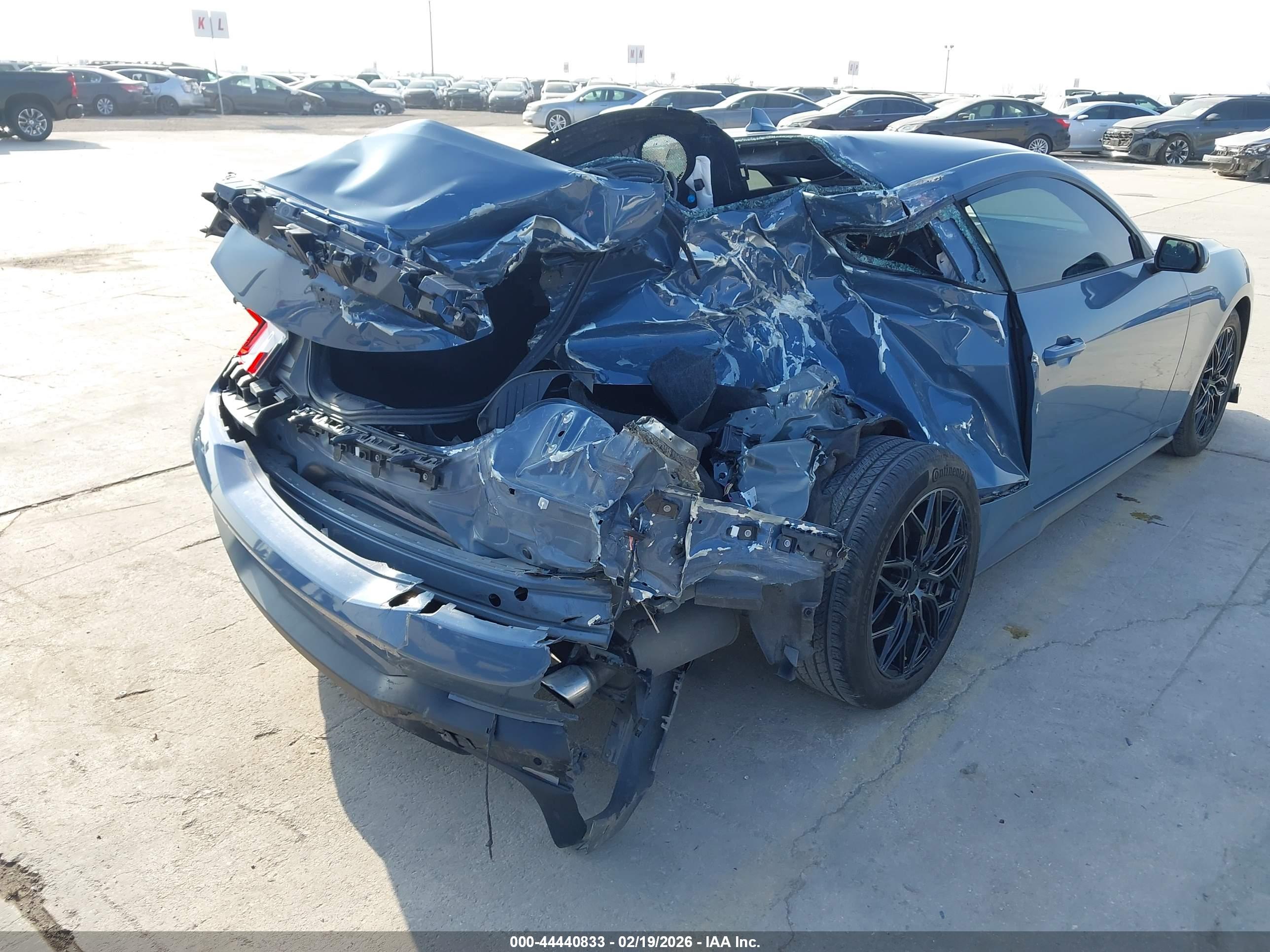FORD MUSTANG image 6