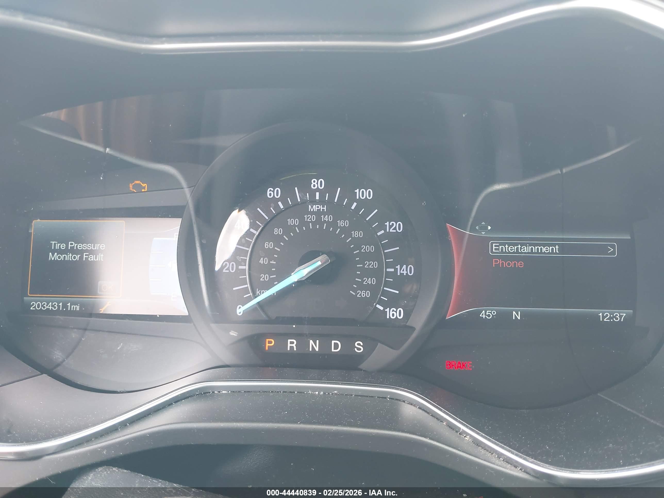 FORD FUSION image 7