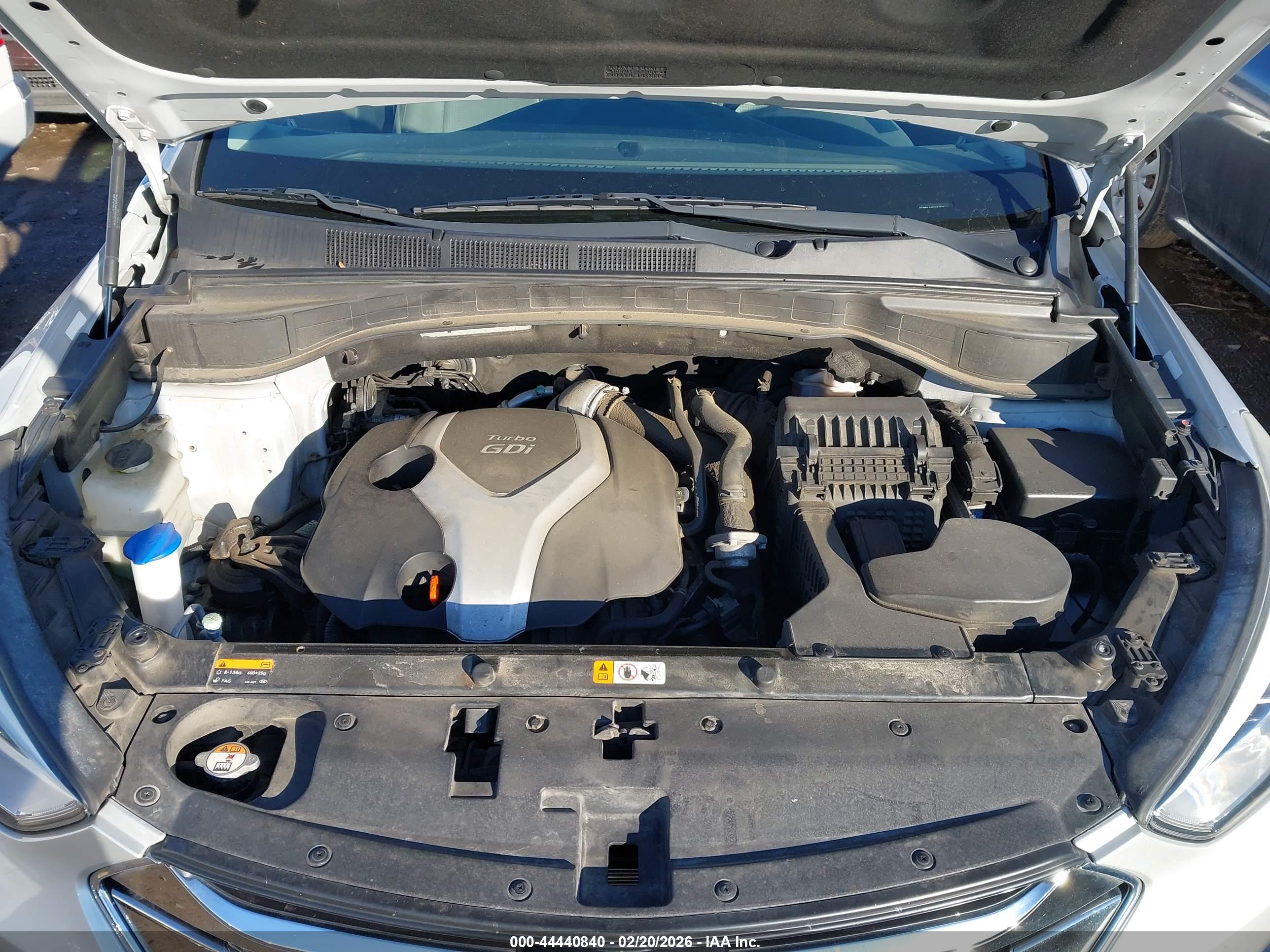 HYUNDAI SANTA image 10