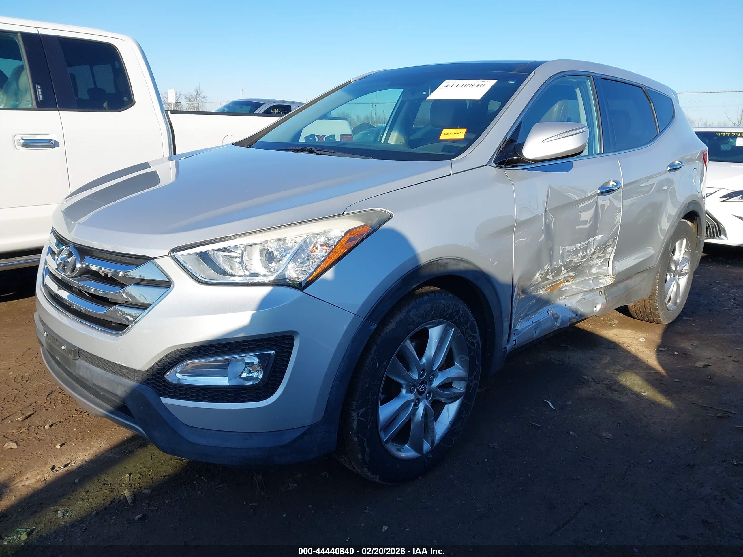 HYUNDAI SANTA image 2