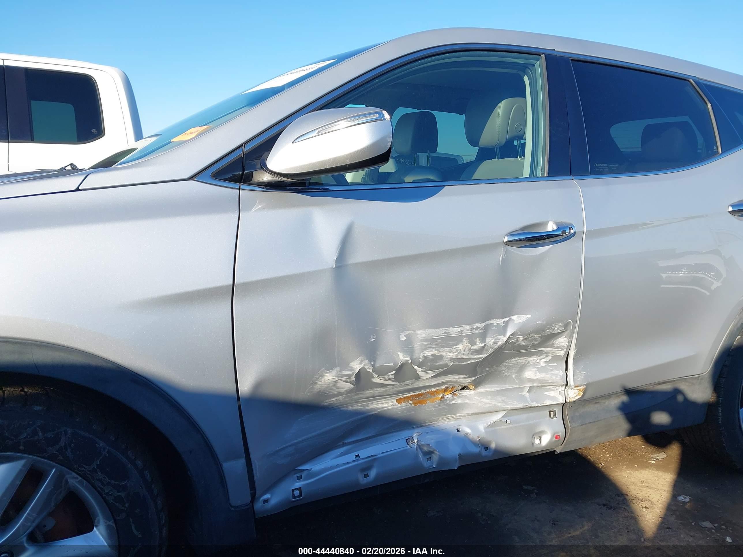 HYUNDAI SANTA image 6
