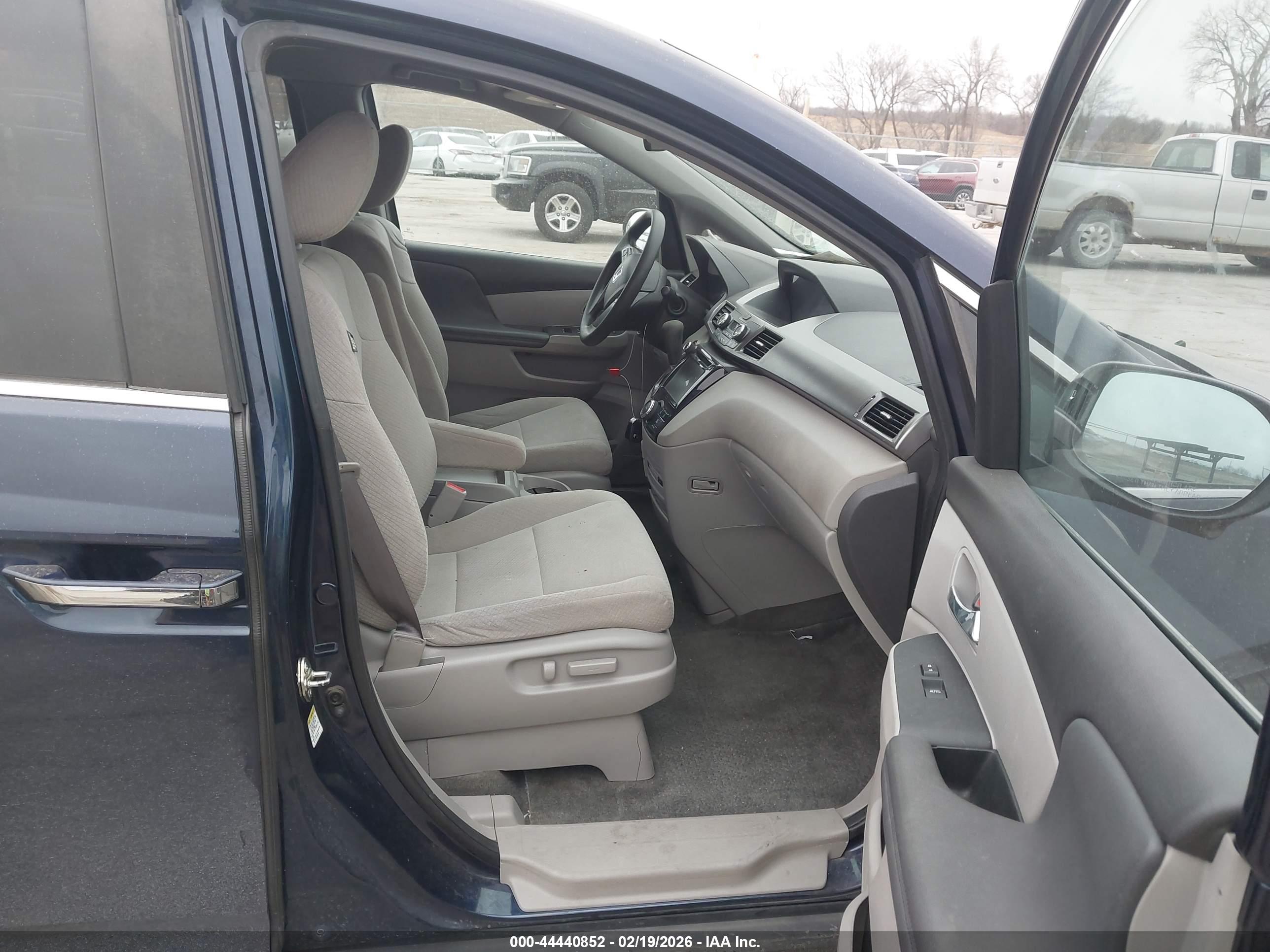 HONDA ODYSSEY image 5