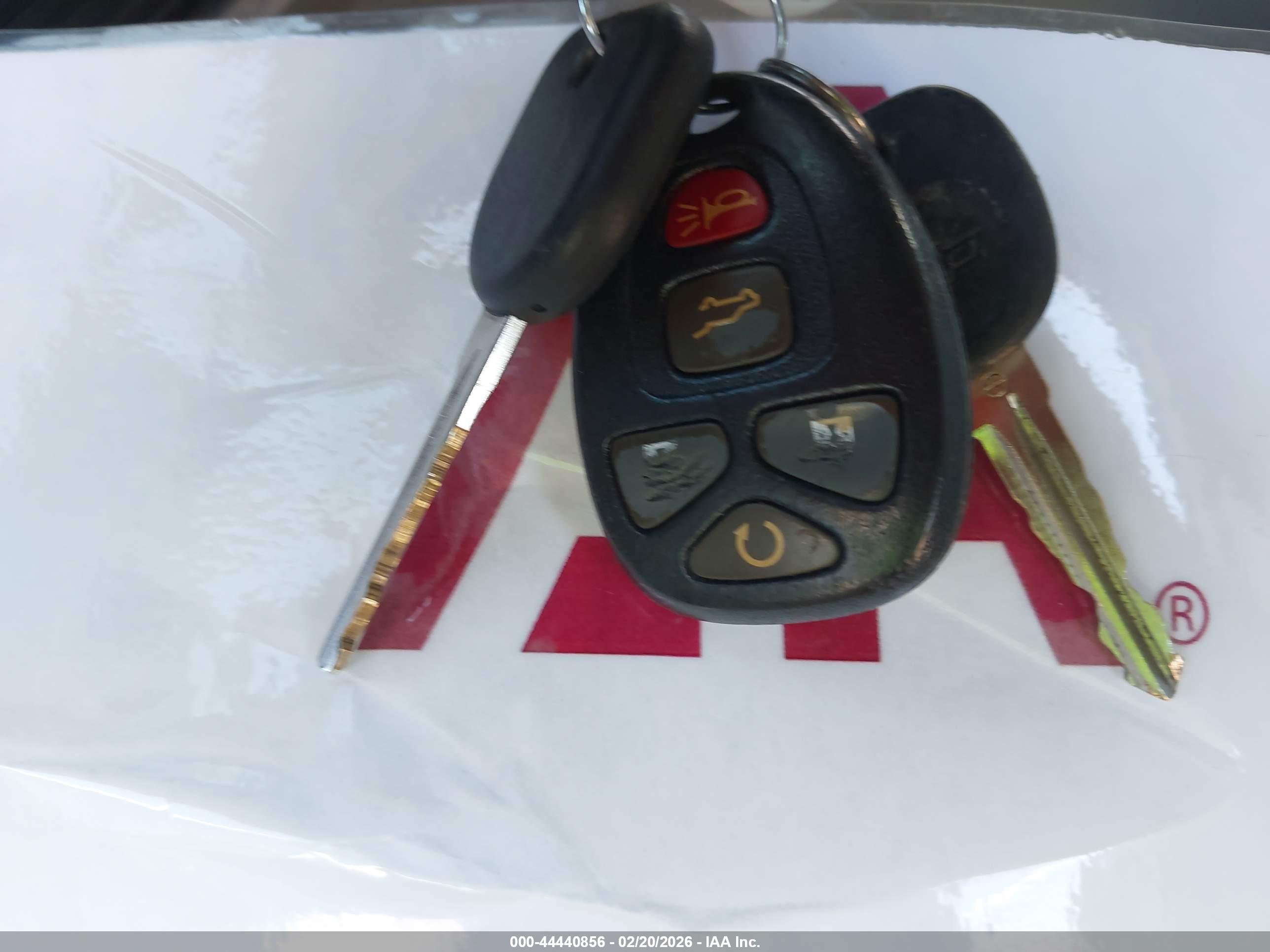 CHEVROLET TRAVERSE image 11