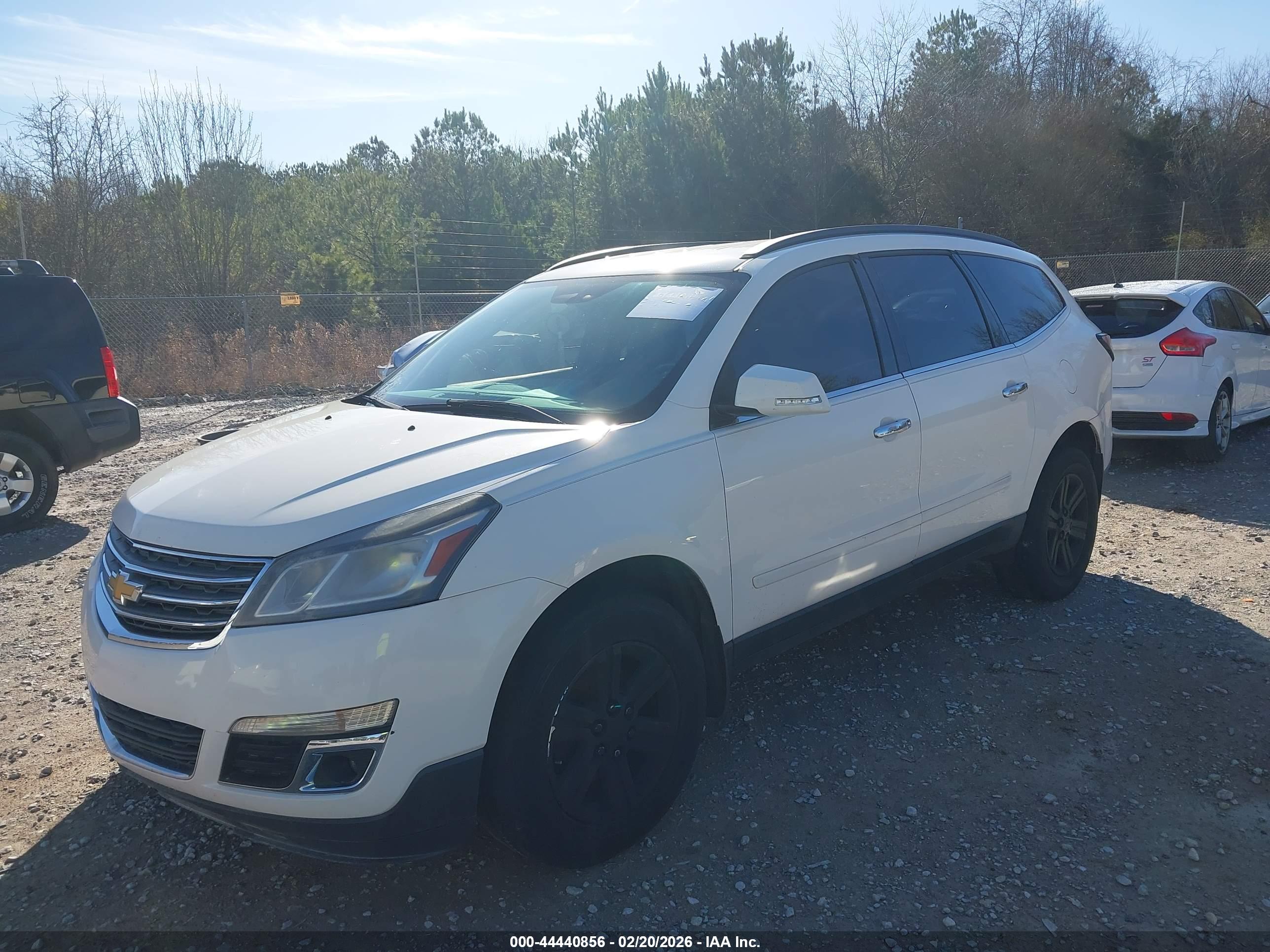 CHEVROLET TRAVERSE image 2