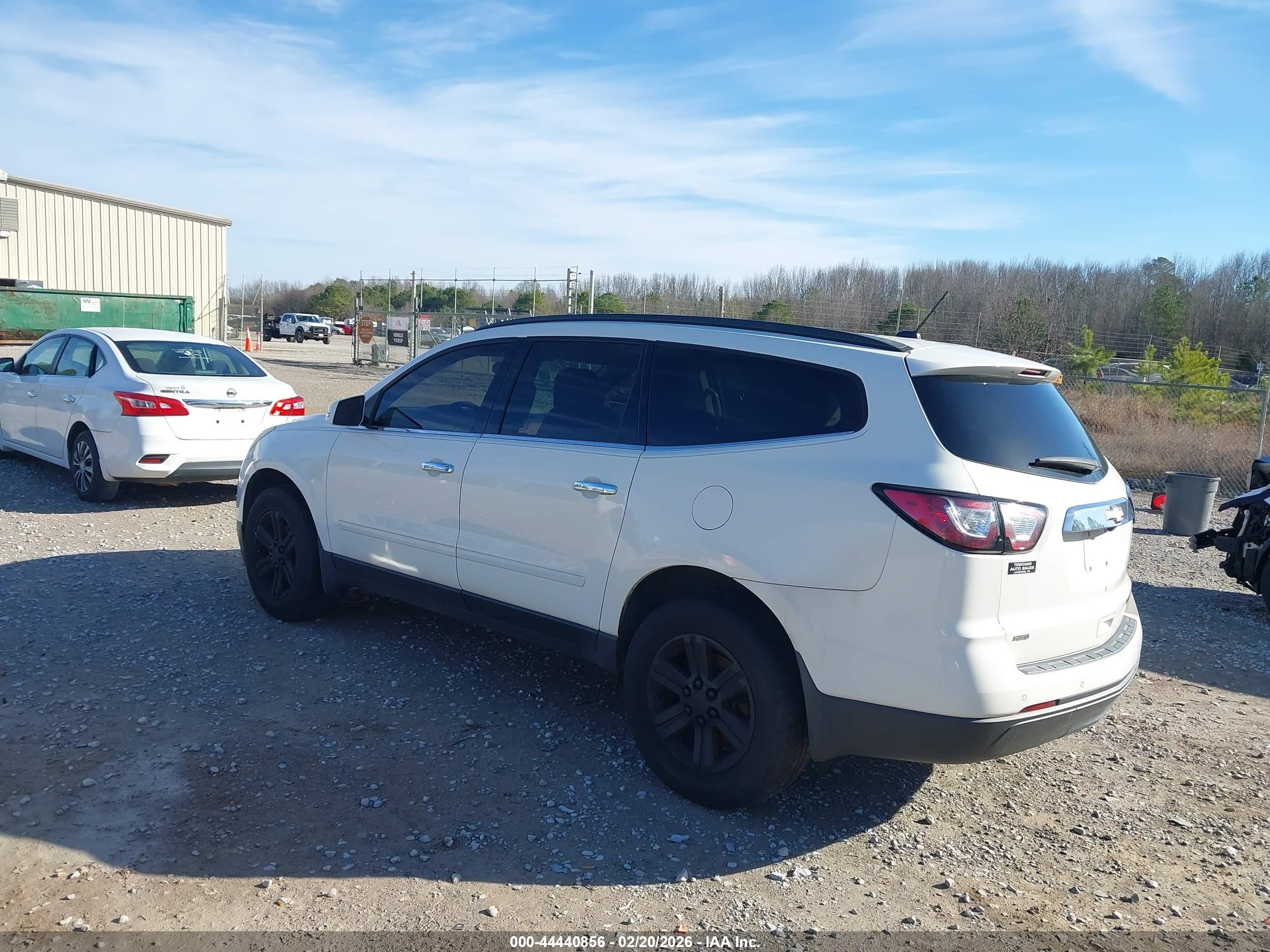 CHEVROLET TRAVERSE image 3