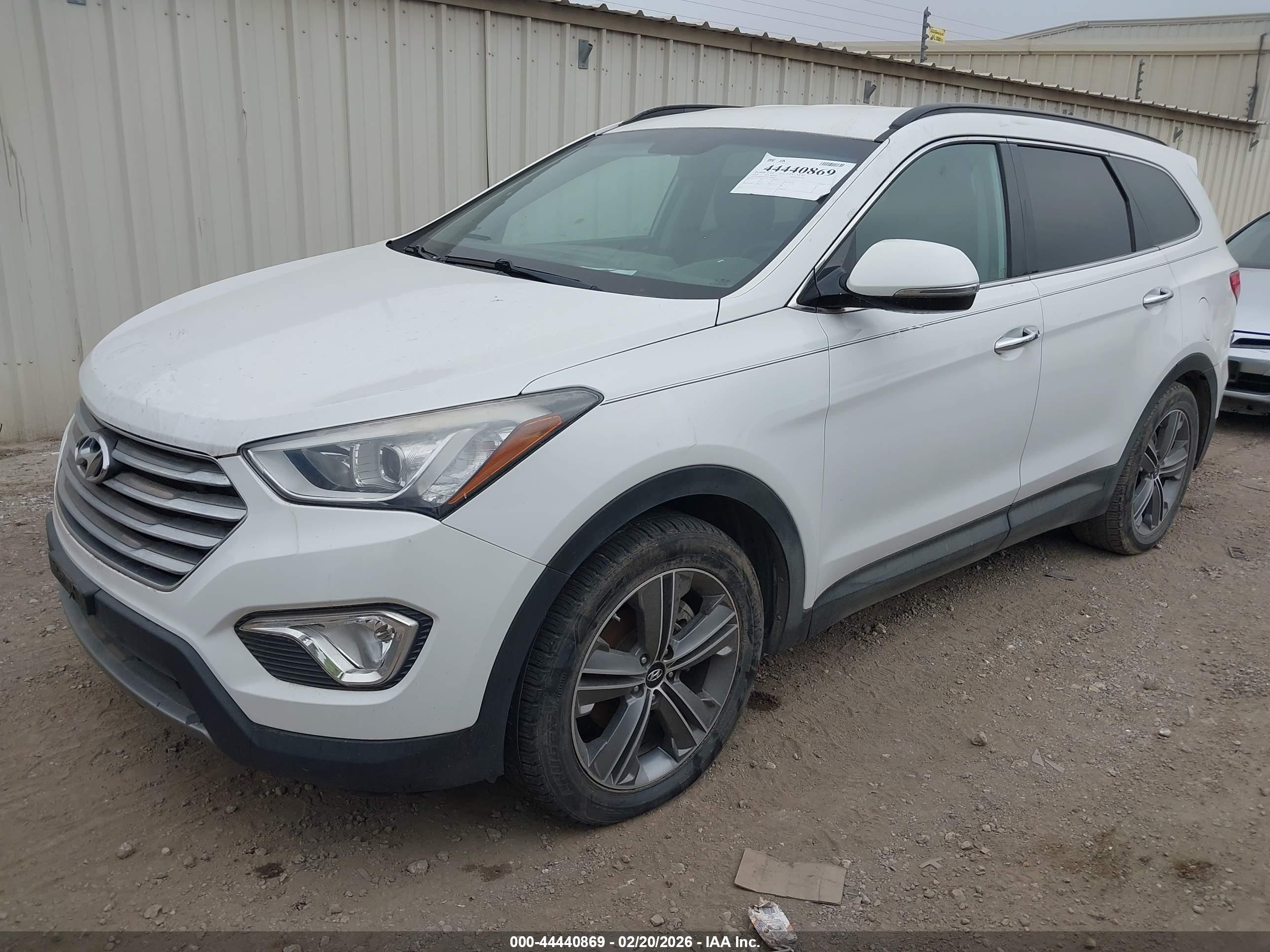 HYUNDAI SANTA image 2