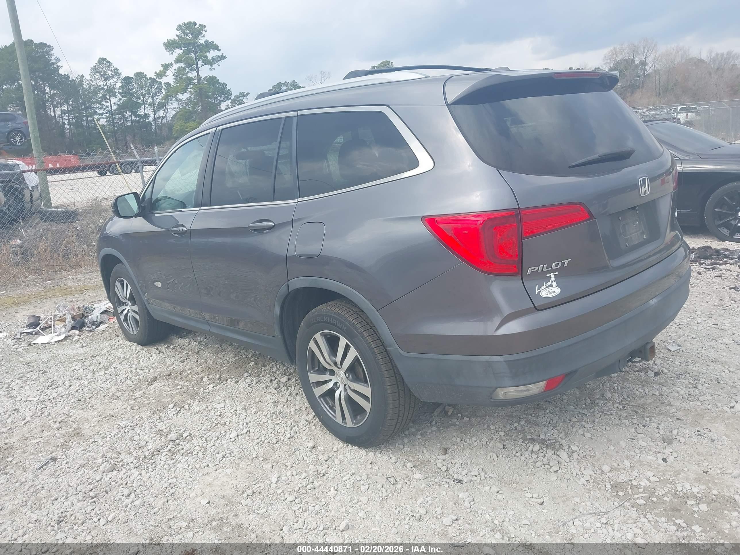 HONDA PILOT image 3
