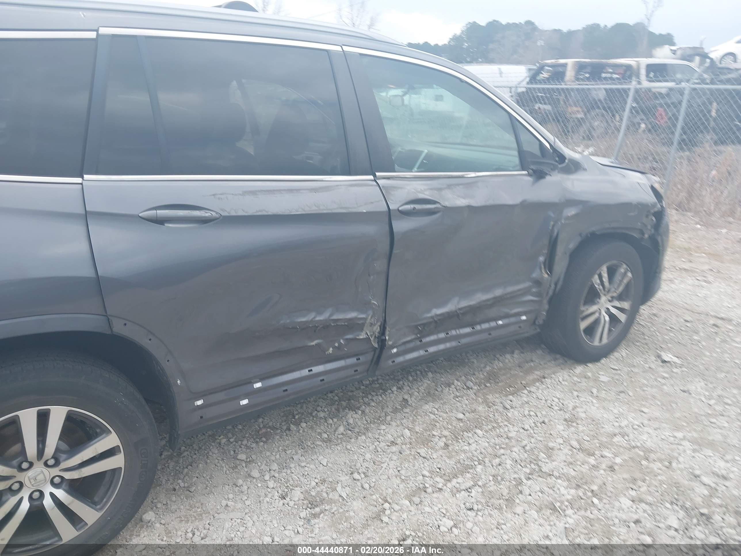 HONDA PILOT image 6
